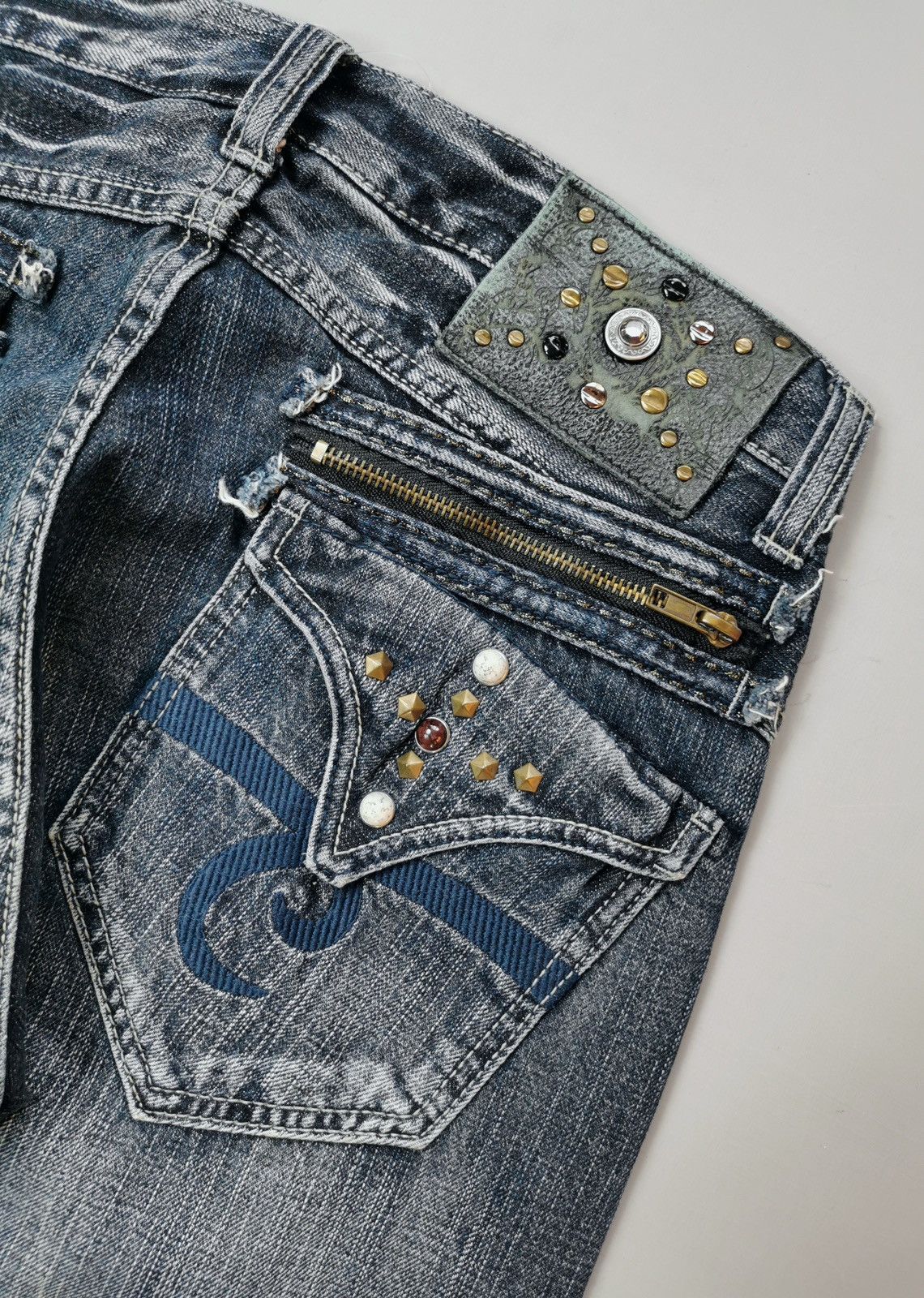Le Grande Bleu (L.G.B.) Villand Whiskering w/studded Pocket Denim Jeans Size US 32 / EU 48 - 2 Thumbnail
