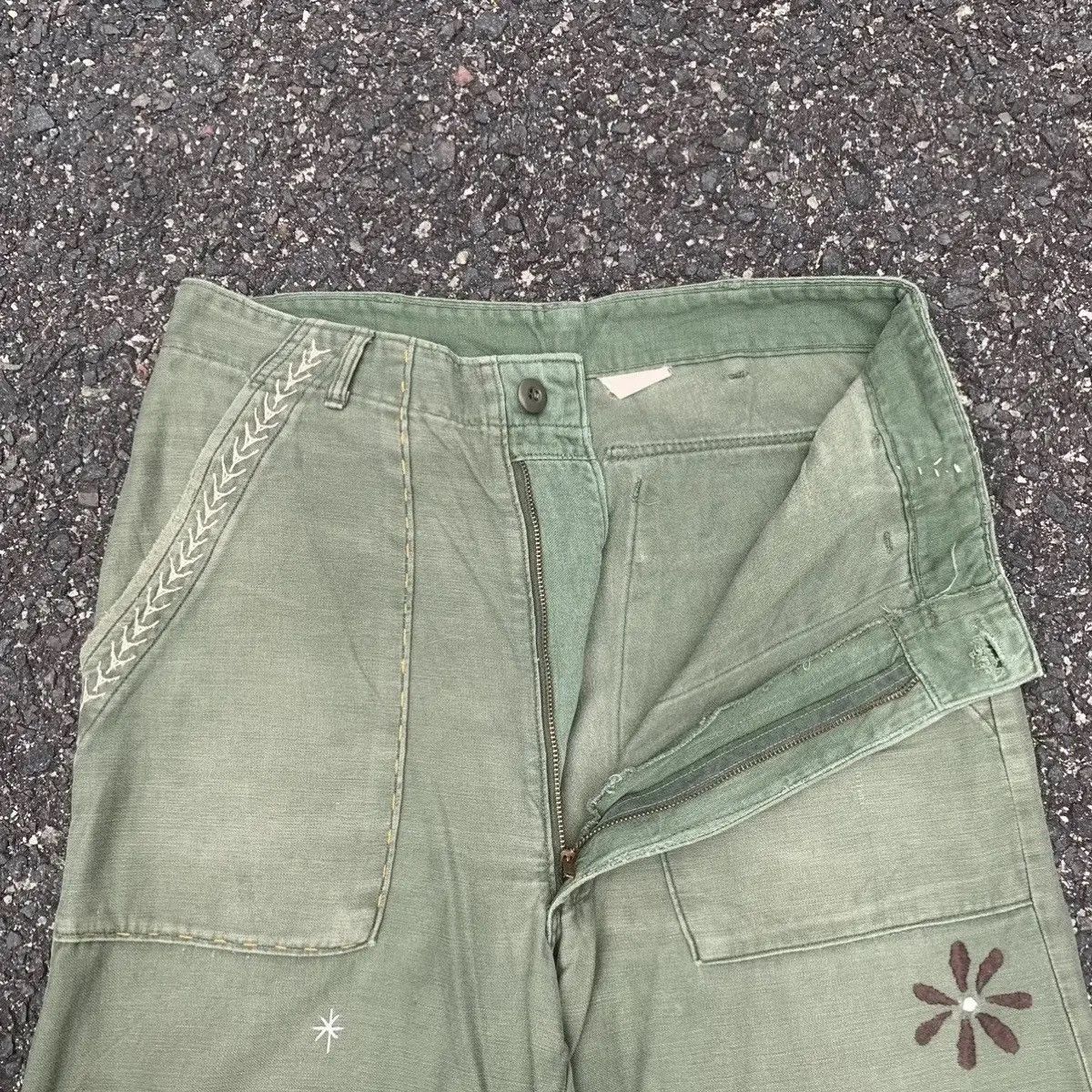 Army Of Me VINTAGE ARMY 29x32 CUSTOM EMBROIDERY TROUSERS FATIGUE FADED Size US 29 - 6 Thumbnail