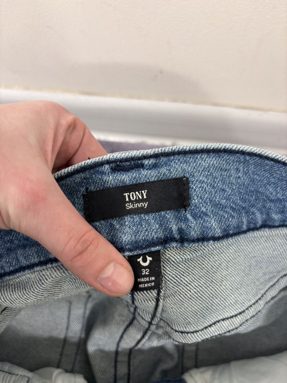 True Religion True Religion NWT Men’s Tony Skinny Light Blue Denim Jeans Size US 32 / EU 48 - 11 Thumbnail
