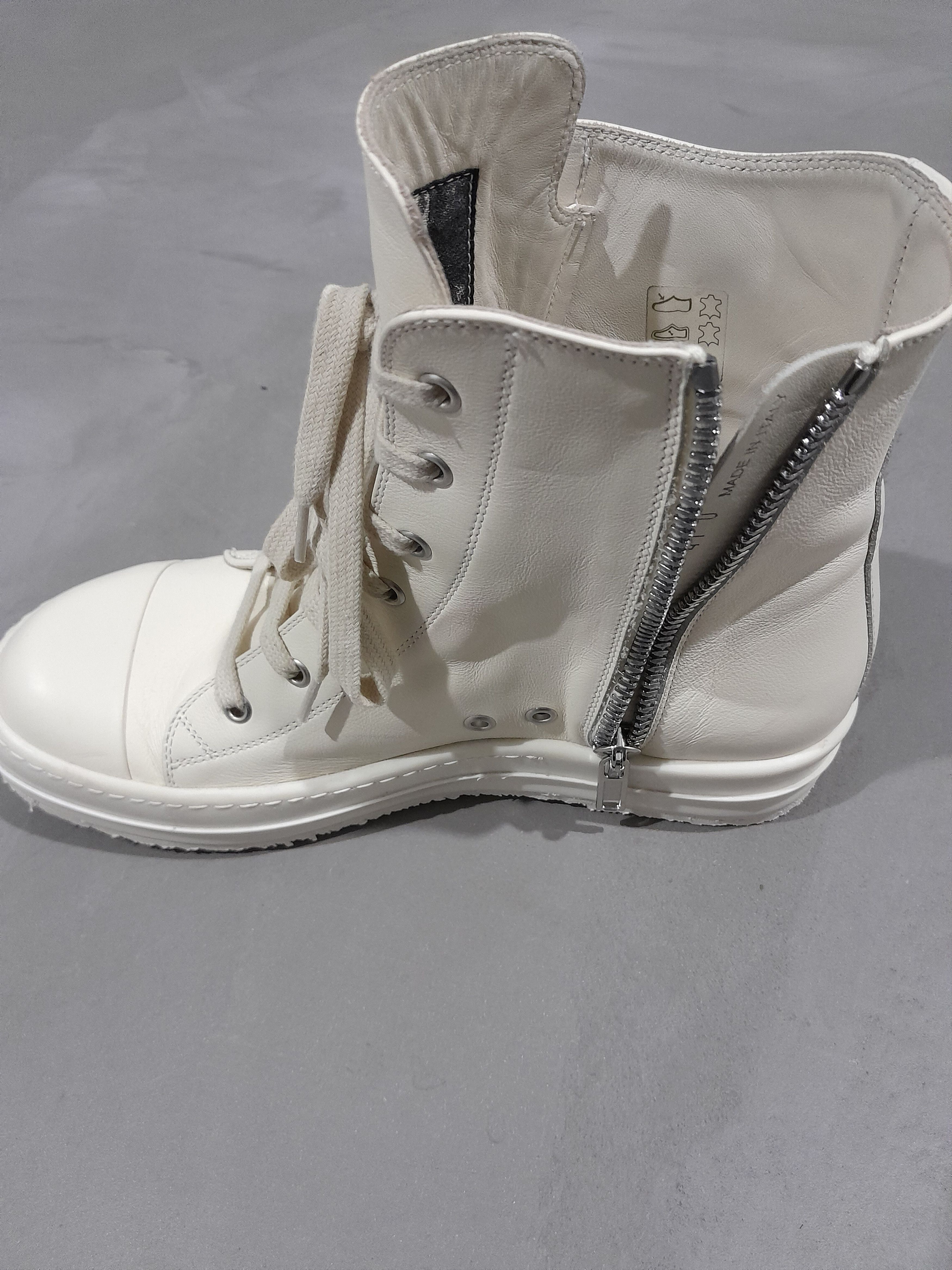 image of Rick Owens Mainline Leather Sneakers in White Milk, Men's (Size 8)