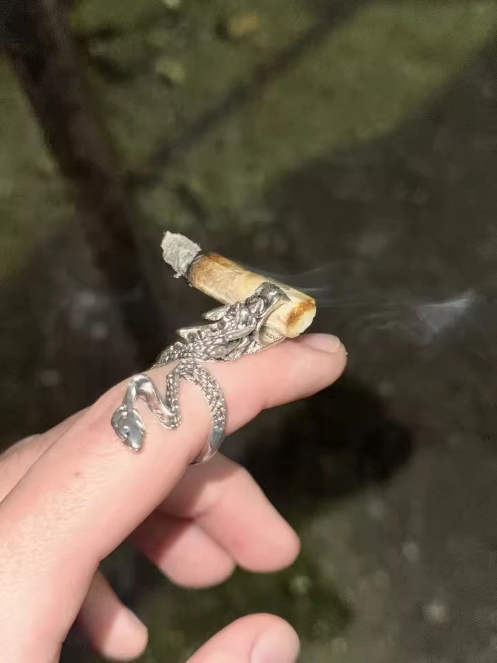 Jewelry Dragon Cigarette Holder Ring Size ONE SIZE - 3 Thumbnail