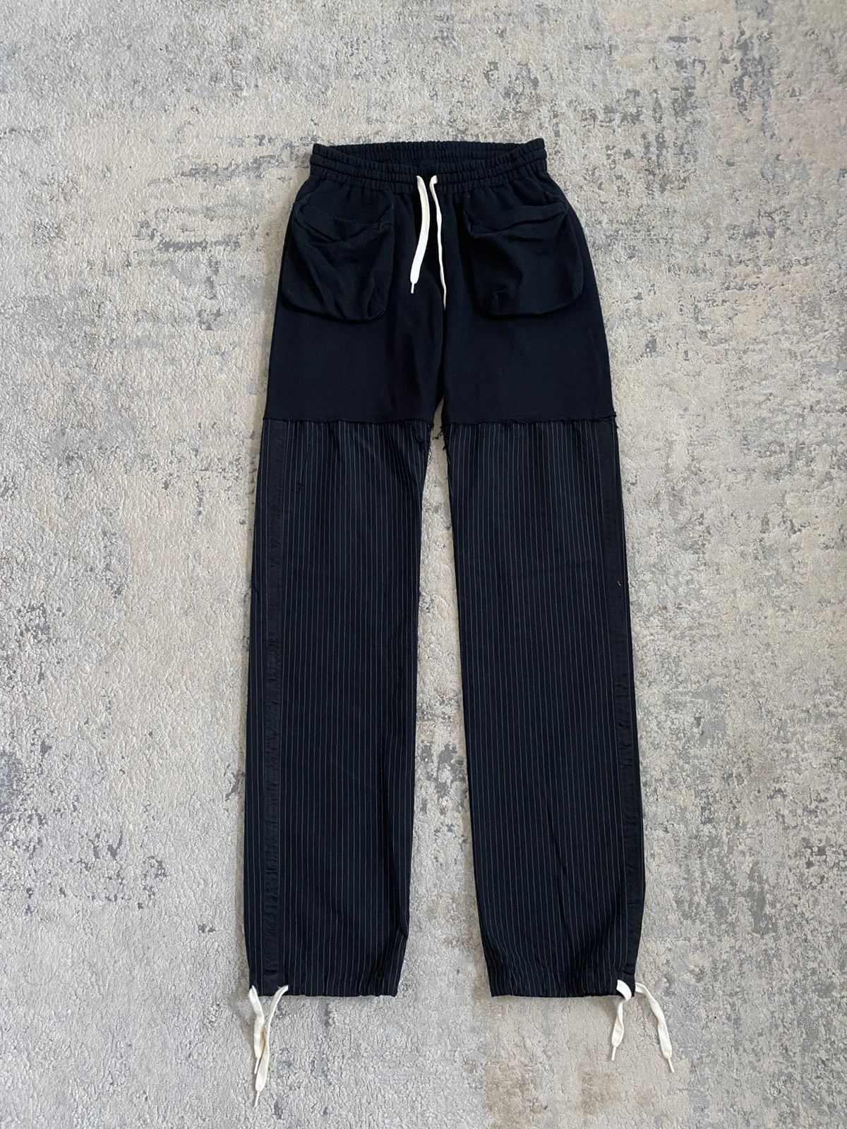 Number (N)ine Number Nine AW04 Tribal Heart Cargo Shorts | Grailed