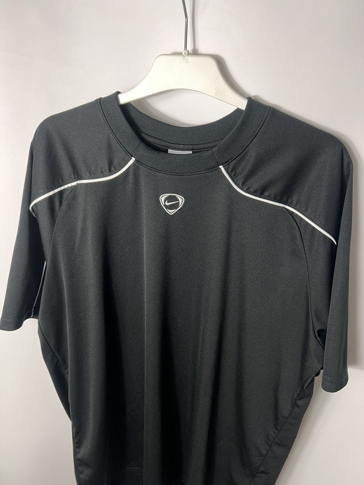 Nike Vintage streetwear y2k sk8 Nike 00s Centre Logo T-shirt Size US L / EU 52-54 / 3 - 2 Thumbnail