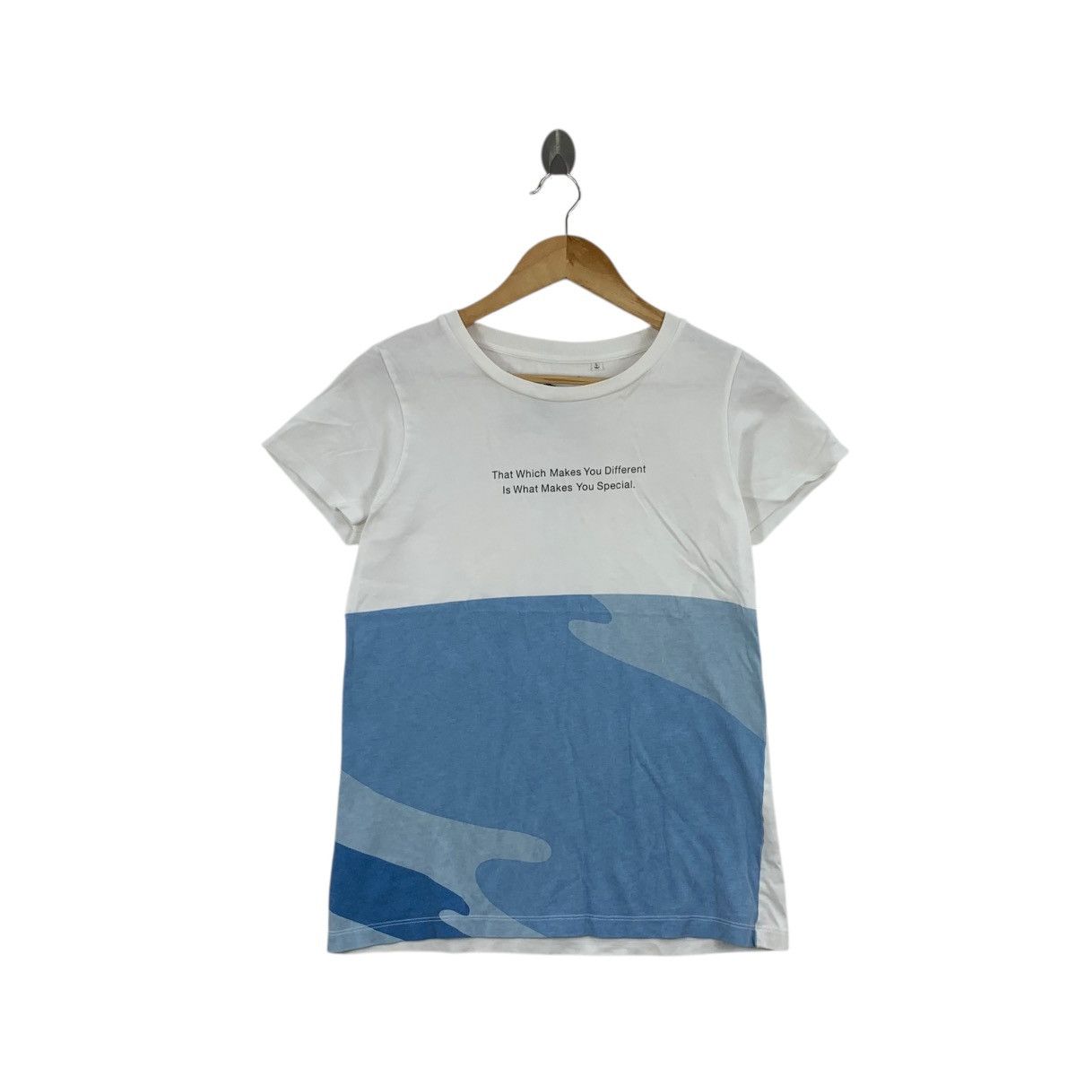 Uniqlo PHARRELL WILLIAMS x UNIQLO Different Special Tee Shirt Top Size L / US 10 / IT 46 - 1 Thumbnail