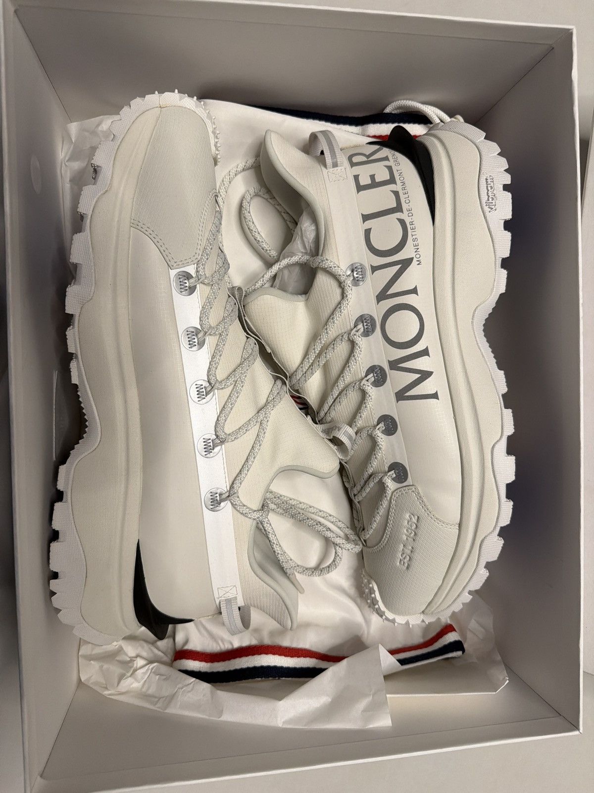 Moncler Moncler - Trailgrip Lite2 Sneaker - white - size 44 Size US 11 / EU 44 - 3 Thumbnail