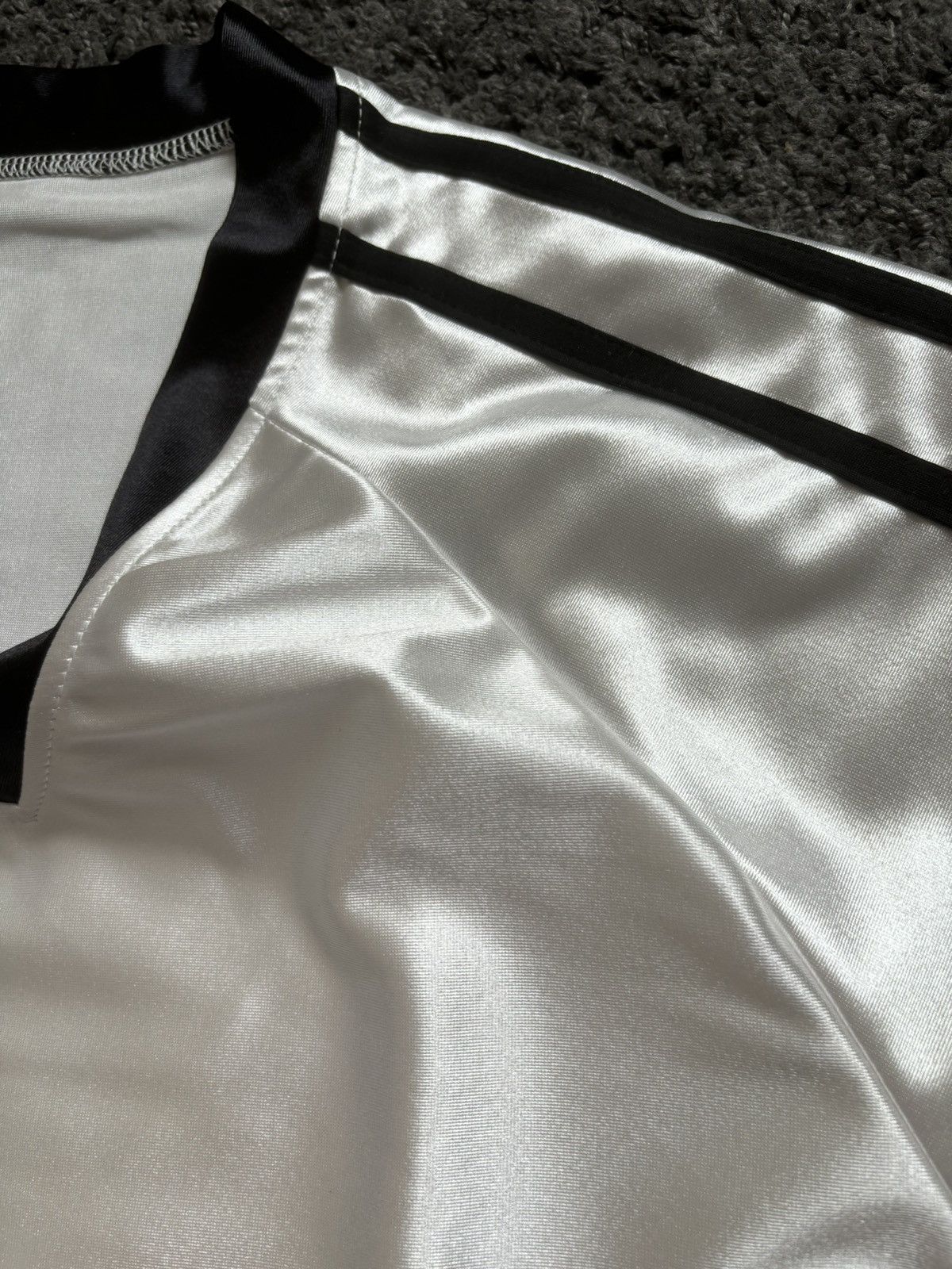Vintage Vintage white unisex satin football jersey old money v neck Size US M / EU 48-50 / 2 - 7 Thumbnail