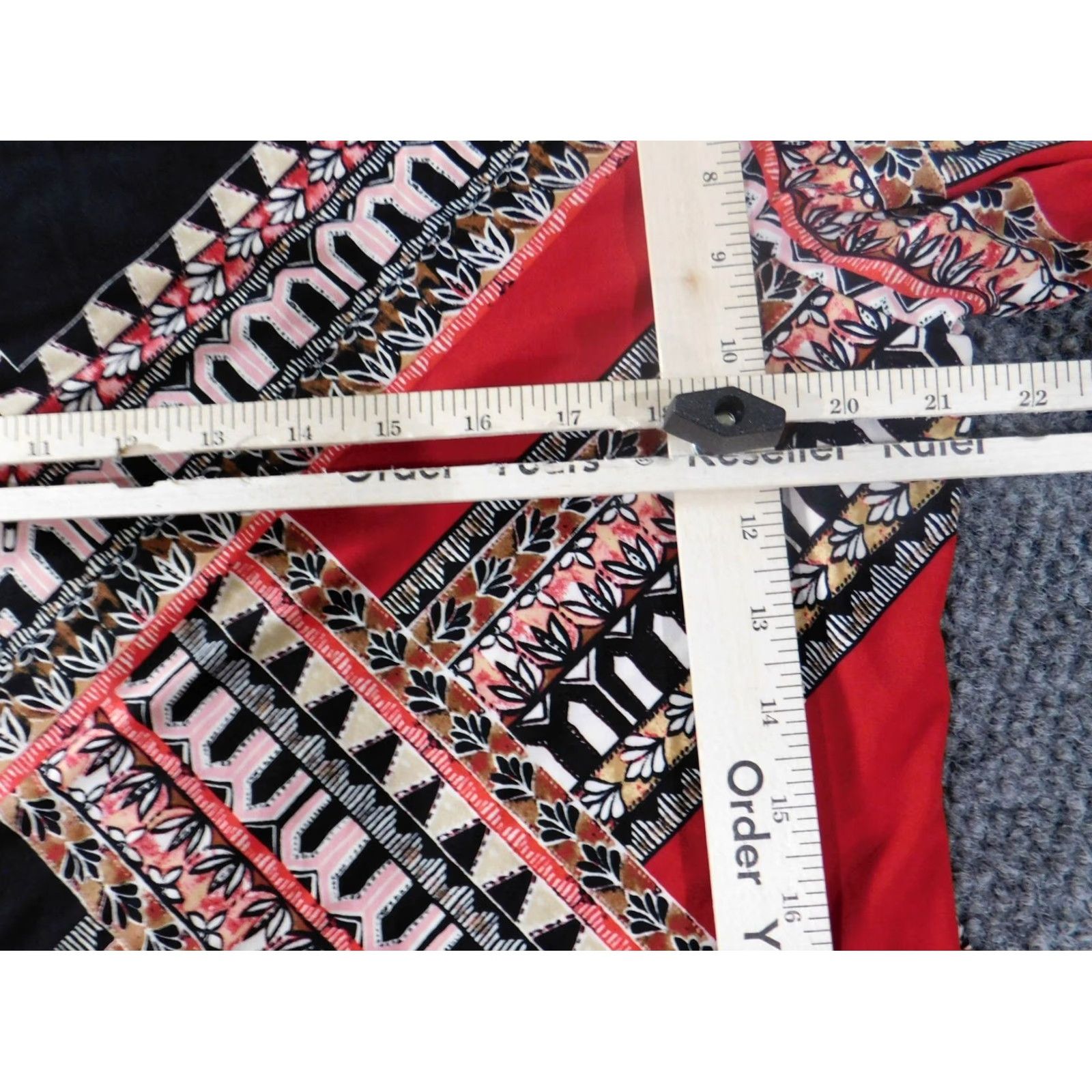 JM Collection JM Collection Blouse Shirt Womens XL Red Geometric Knit 3/4 Sleeve Collared Pullover Stretch Button Classic Casual Size XL / US 12-14 / IT 48-50 - 5 Thumbnail