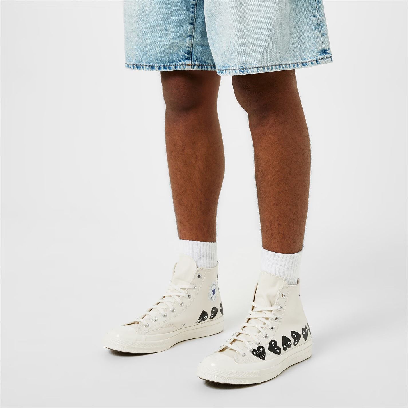 Comme des Garcons PLAY o1g2r1mq0426 Multi Heart High Top Trainers in Ivory Size US 8.5 / EU 41-42 - 2 Thumbnail