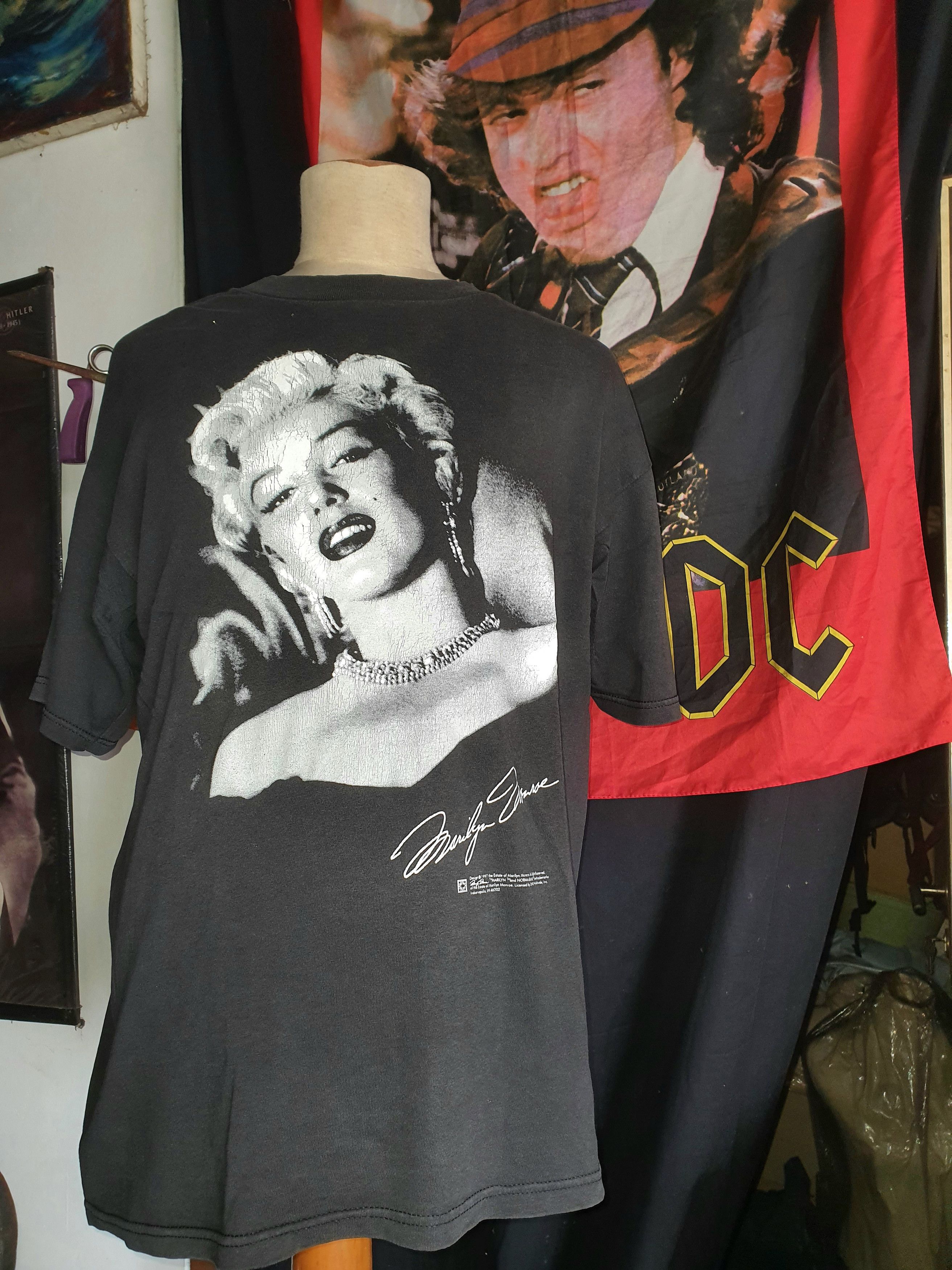 Vintage Marilyn Monroe shirt size L