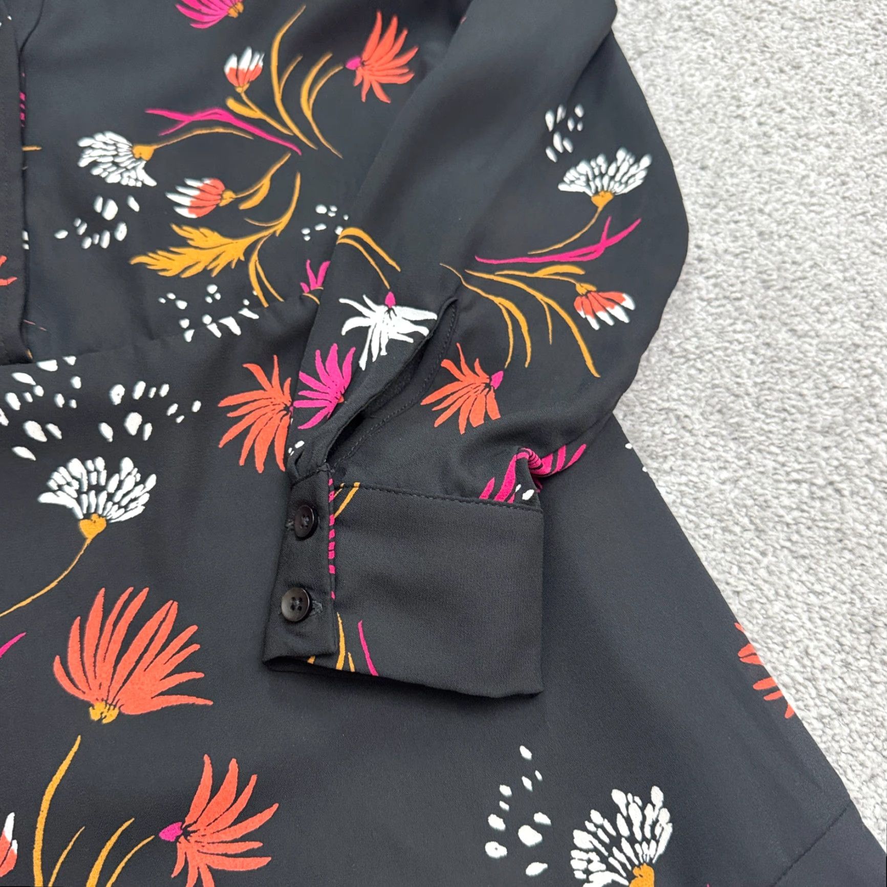 AQUA Aqua Long Sleeve Floral Ruffle Mini Dress Womens XS Black Button Up V-Neck Casual Size XS / US 0-2 / IT 36-38 - 6 Thumbnail