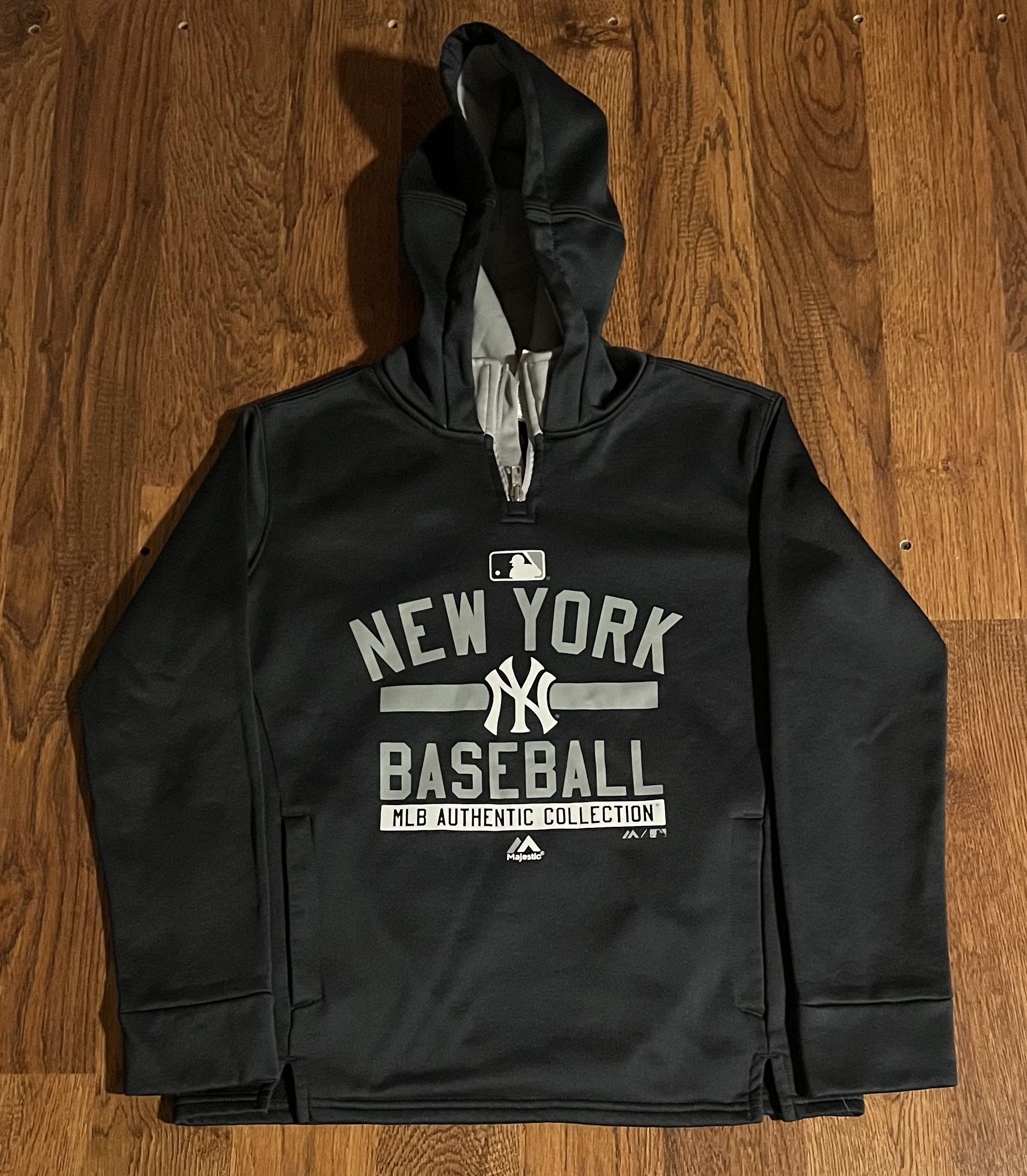 Majestic Majestic MLB Collection New York Yankees Quarter Zip Hoodie Size US S / EU 44-46 / 1 - 1 Thumbnail