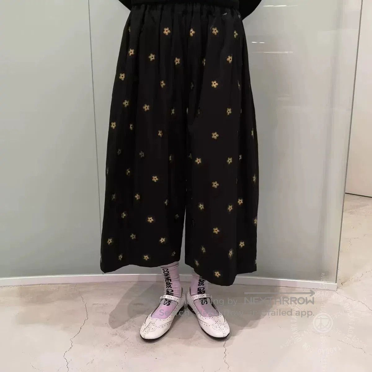 Comme des Garcons Black Embroidered Wide. Size 28" / US 6 / IT 42 - 1 Thumbnail