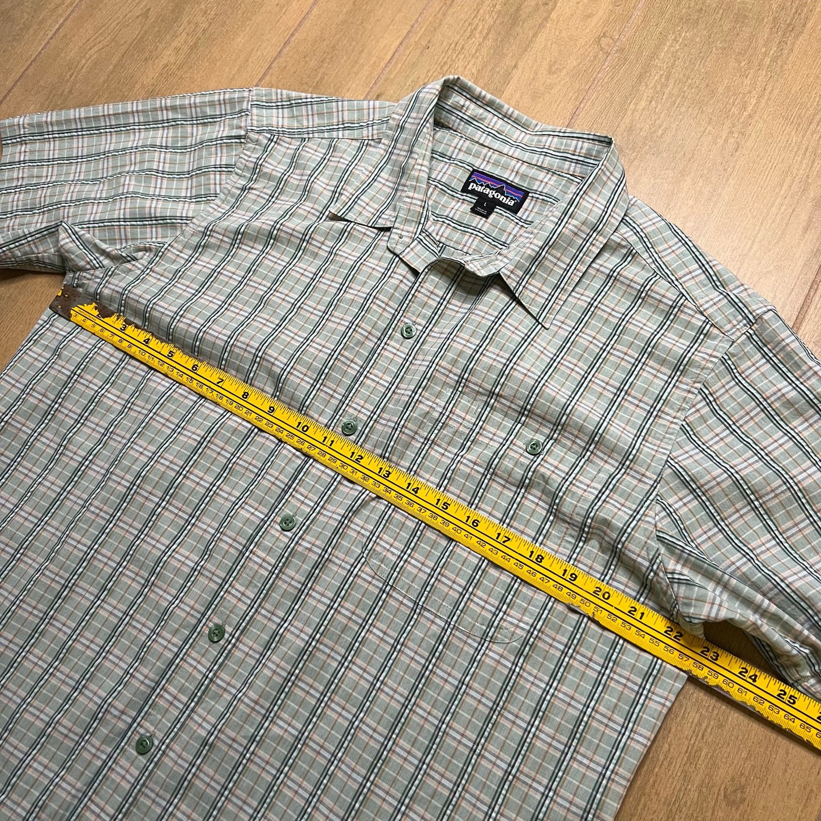 Patagonia Patagonia Men’s Short Sleeve Button Shirt Size Large Plaid Size US L / EU 52-54 / 3 - 8 Thumbnail