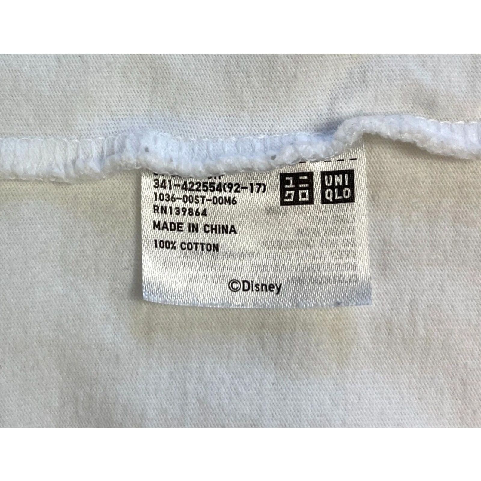 Uniqlo Uniqlo Mickey Mouse 3D T-Shirt Unisex Adults Sz M White Cotton Crew Neck Short Sleeve Size US M / EU 48-50 / 2 - 5 Thumbnail