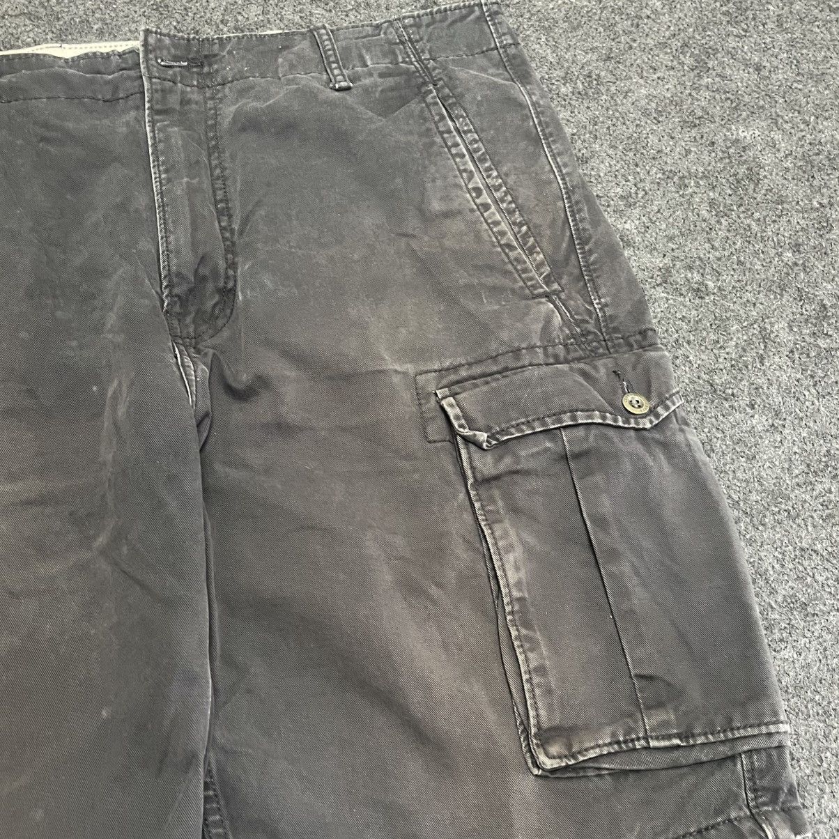 Levi's Levi’s Cargo Shorts - Washed Black on tag W34 (W36) Size US 36 / EU 52 - 13 Thumbnail