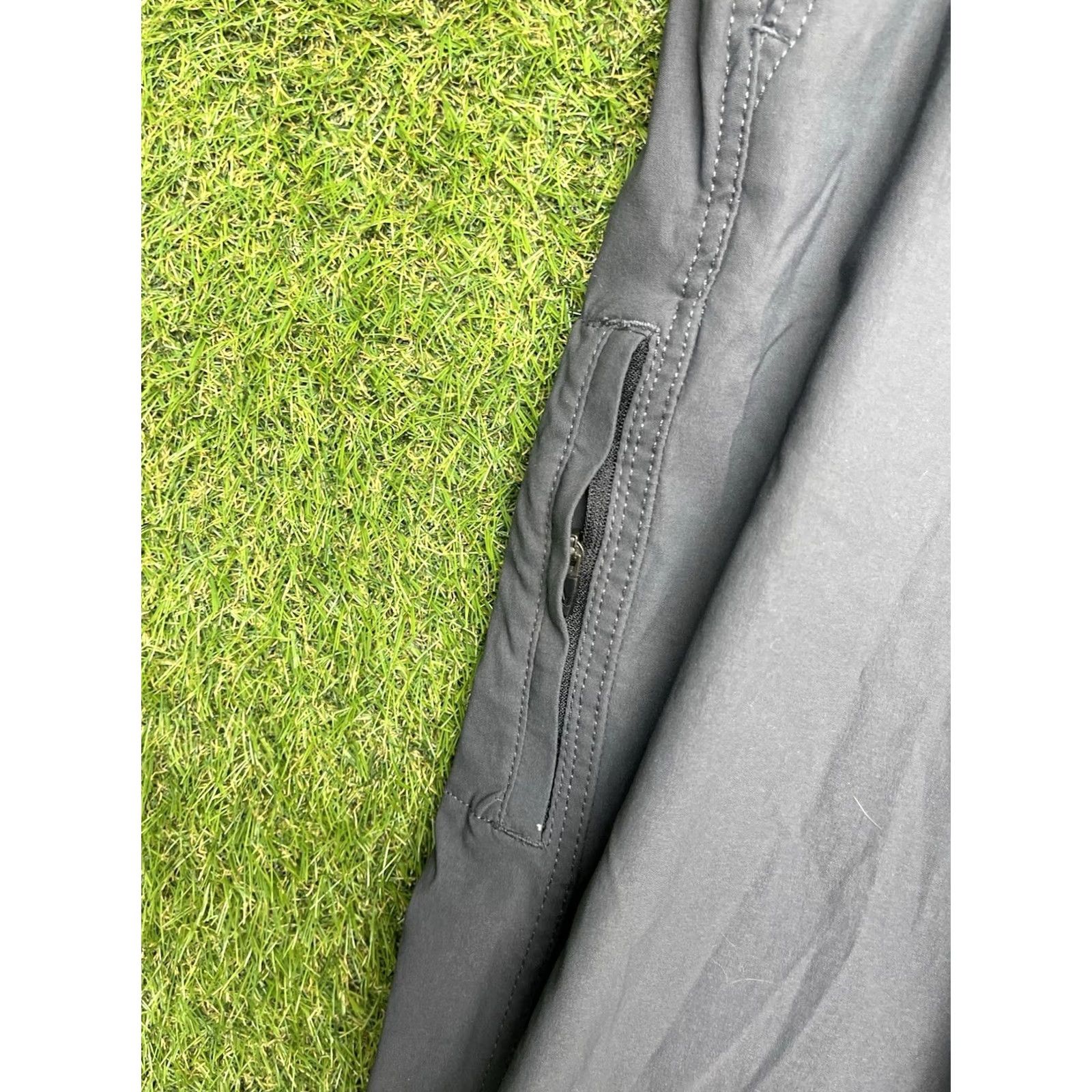 Eddie Bauer Eddie Bauer Travex Pants Mens 36x30 Horizon Guide Flex Black Chino Straight Regular Moisture Wicking Breathable 5-Pocket Logo Modern Travel Casual Size US 36 / EU 52 - 2 Thumbnail