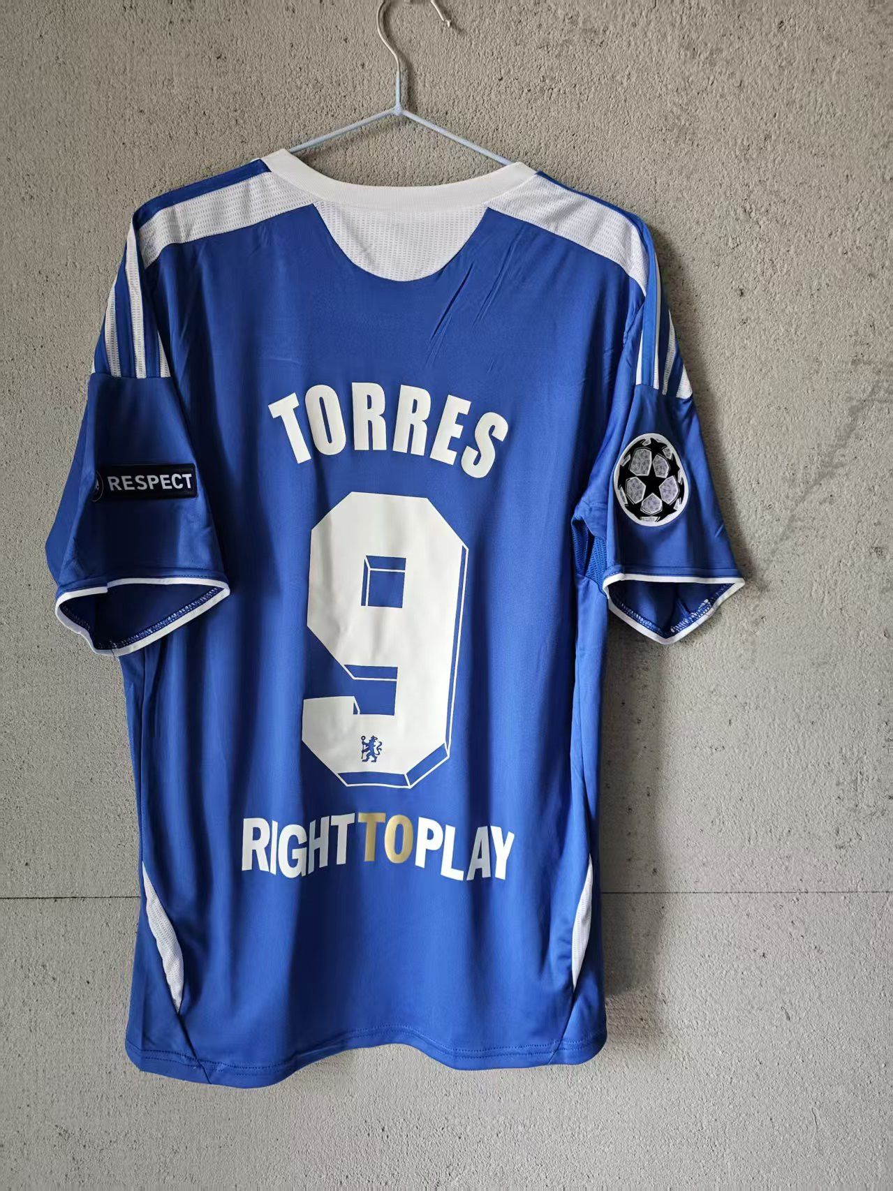 Other 2012 Chelsea #9 Torres Jersey Size US L / EU 52-54 / 3 - 1 Thumbnail