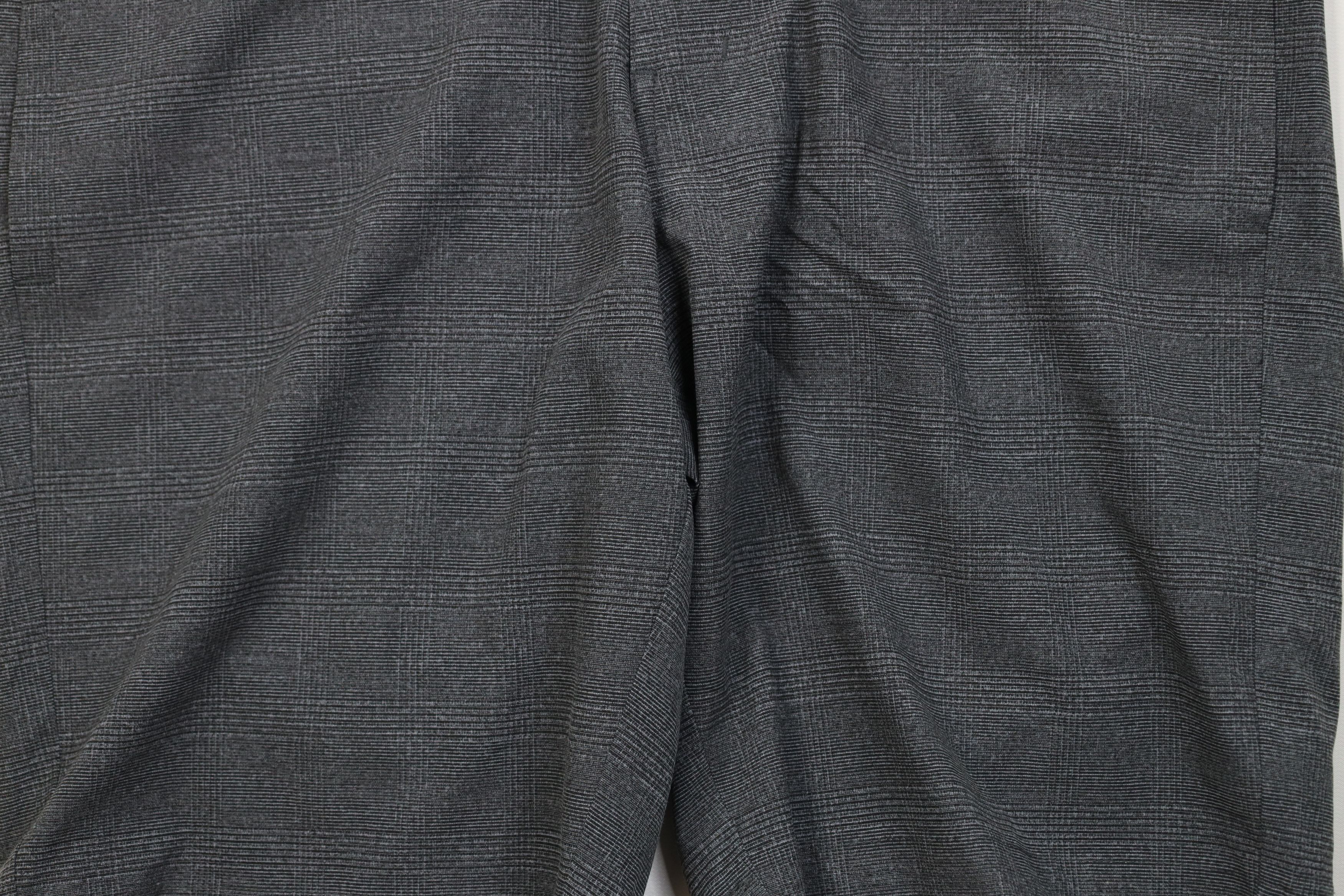 TravisMathew Travis Mathew Striped Plaid Golfing Golf Chino Shorts Gray Size US 30 / EU 46 - 3 Thumbnail