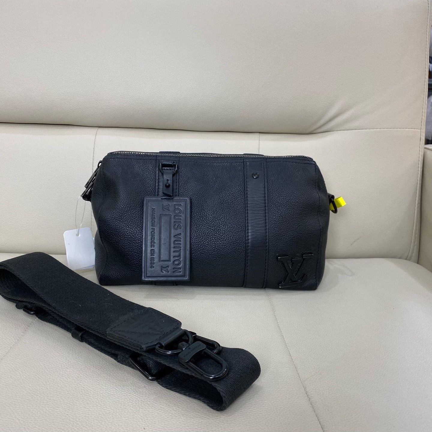 Louis Vuitton Pre-loved Bag Very good condition Size ONE SIZE - 1 Thumbnail