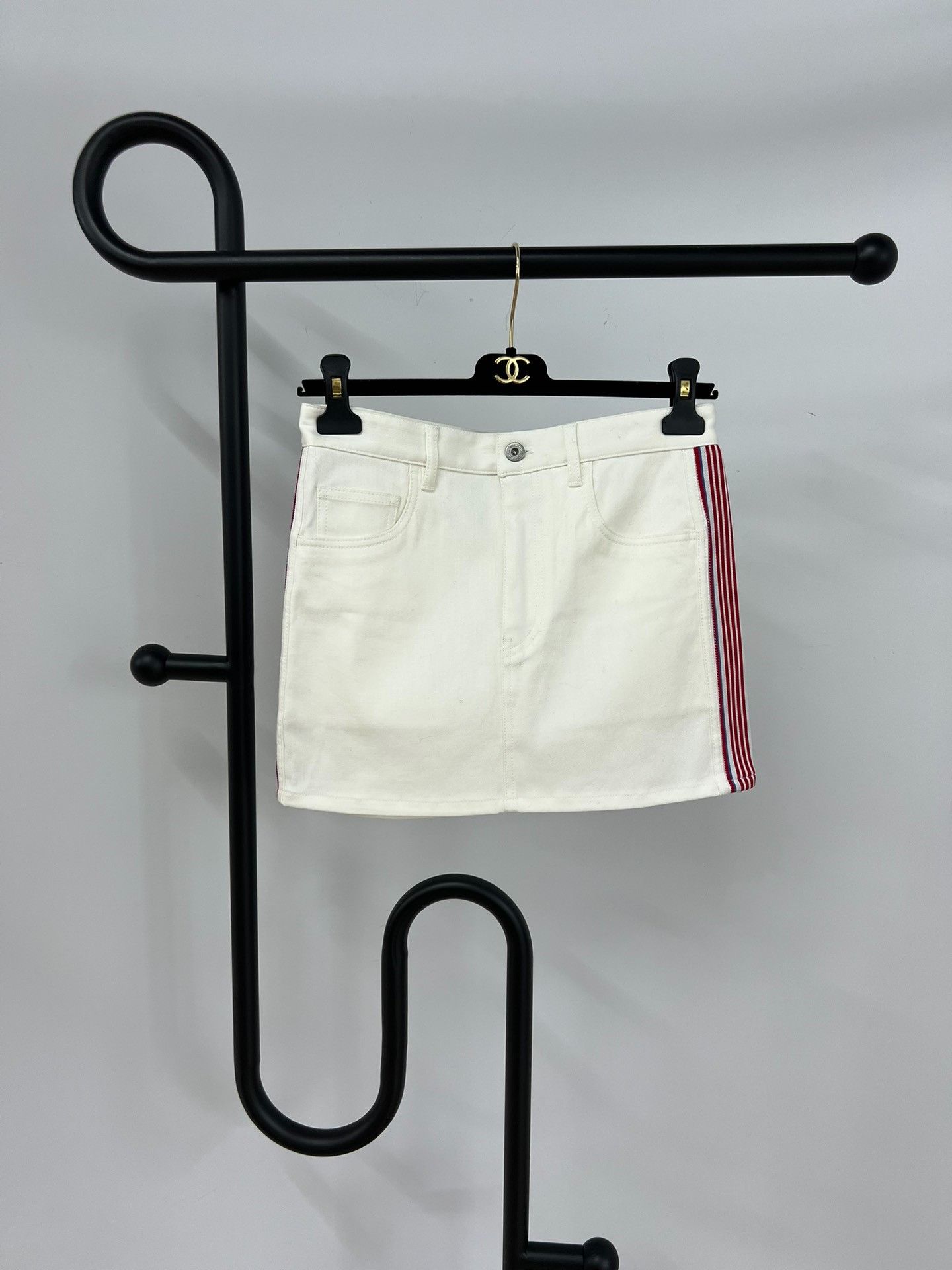 Miu Miu Miu Miu White Side Stripe Denim Skirt Size 38" / US 16 / IT 52 - 1 Thumbnail