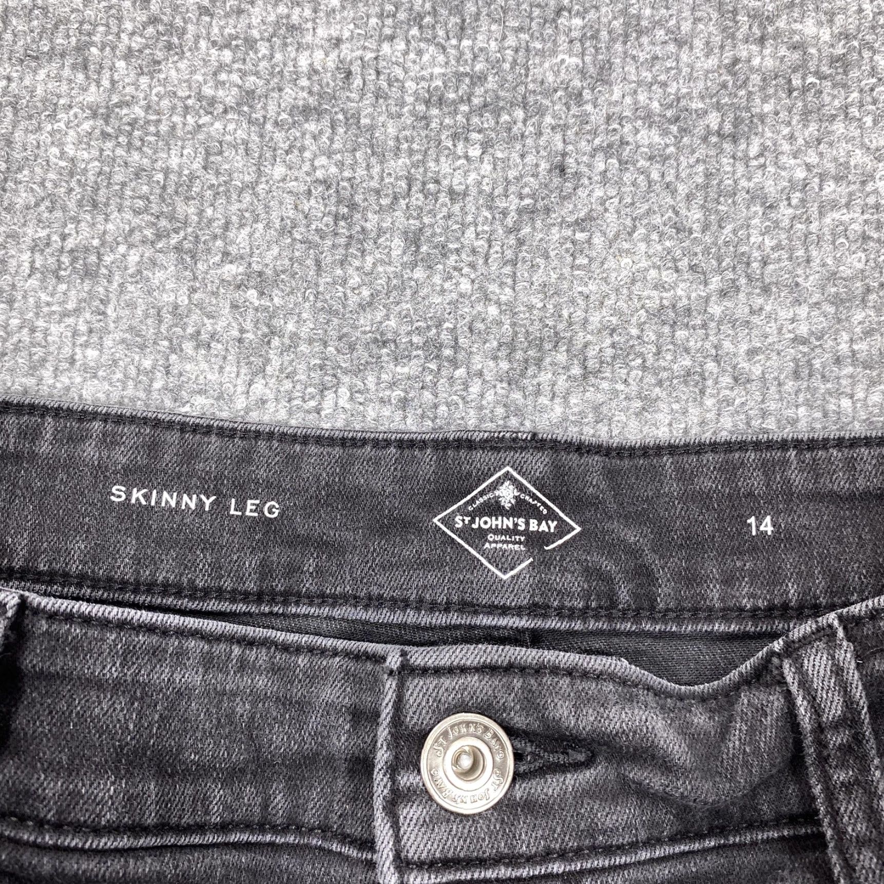 Vintage St. John's Bay Jeans Womens 14 Gray Charcoal Wash Skinny Slim Stretch Denim Size 36" / US 14 / IT 50 - 3 Thumbnail