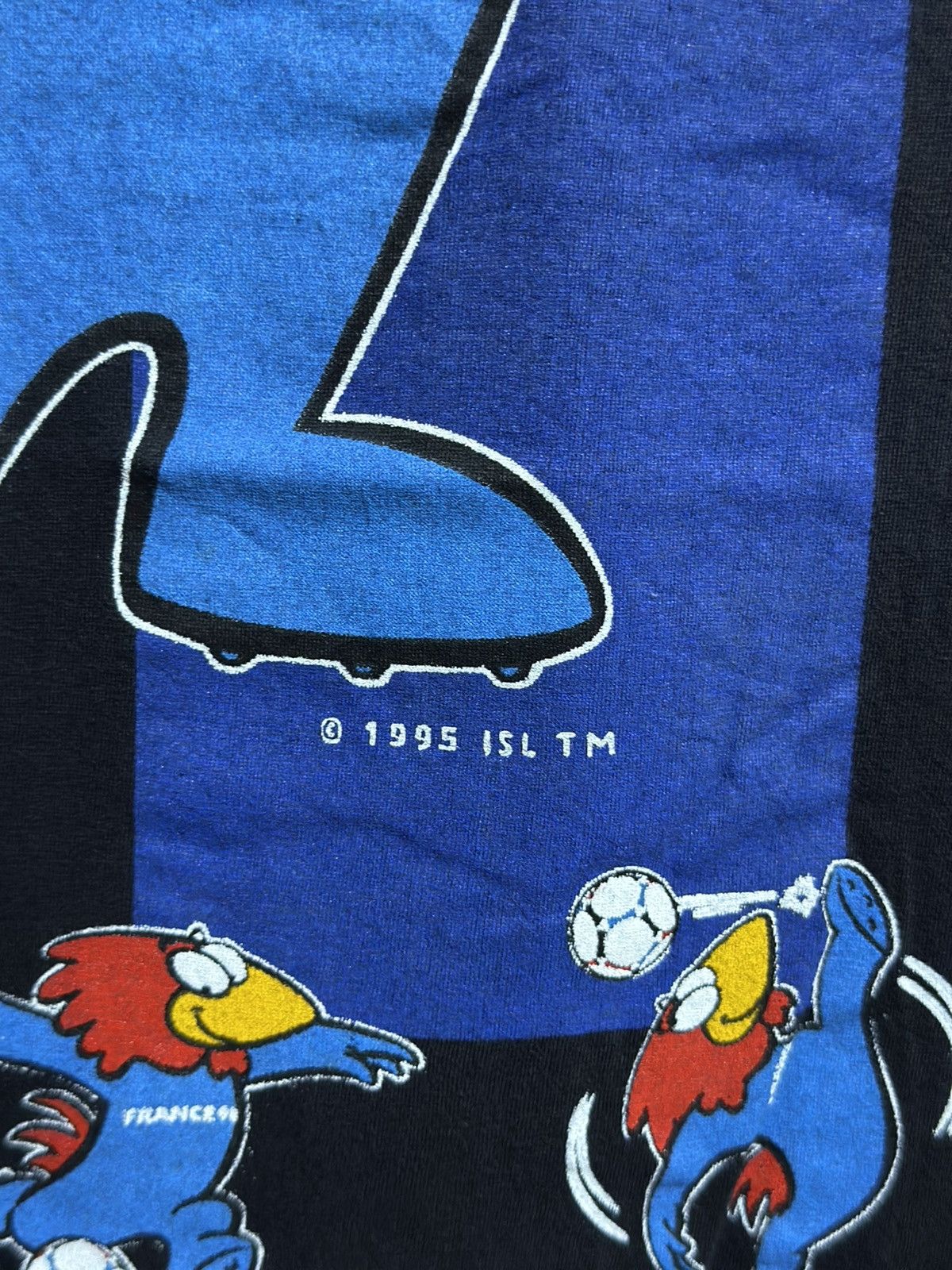 Vintage Vintage France 98 Coupe De monde Faded Tee Size US L / EU 52-54 / 3 - 2 Thumbnail