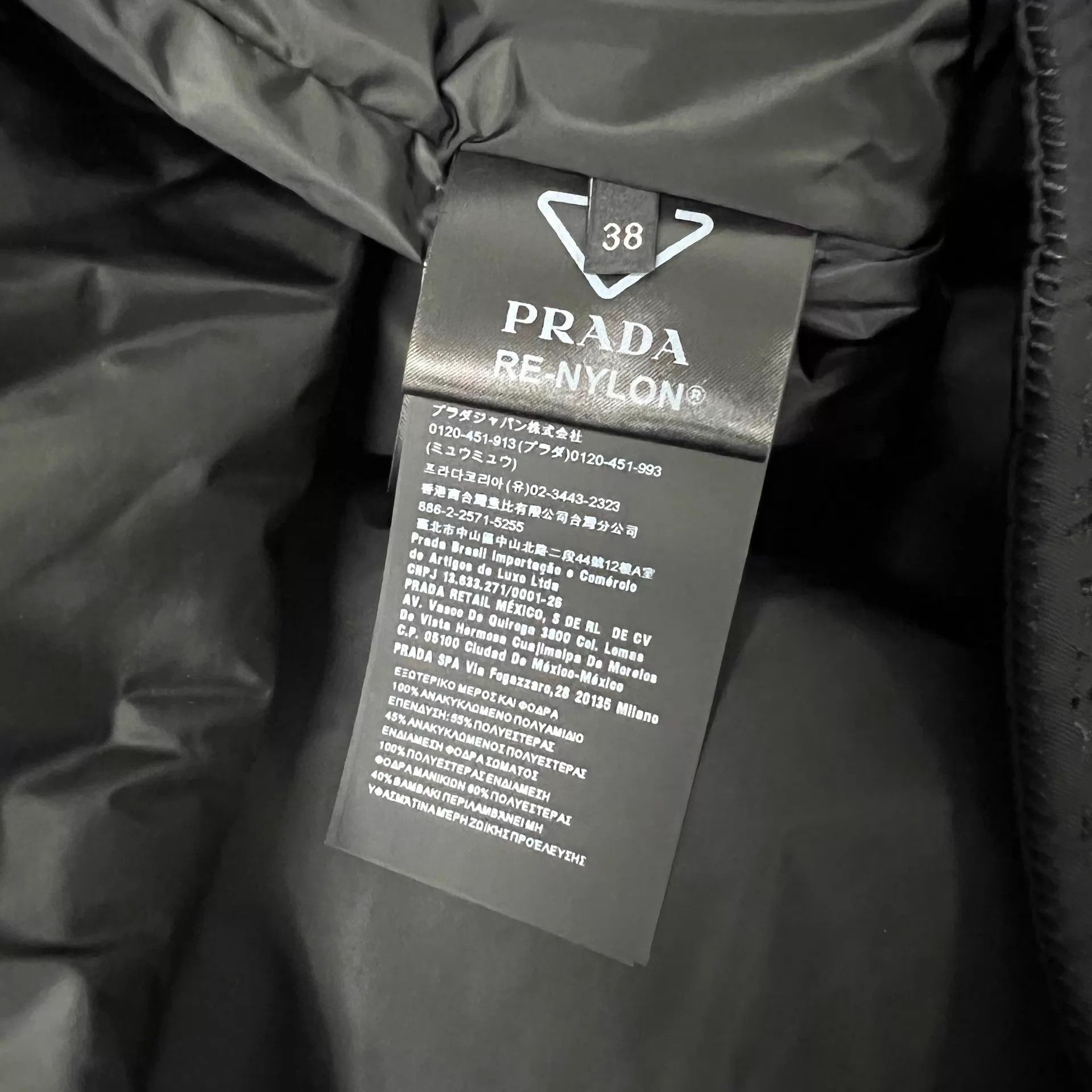 Prada Prada Triangle Logo Print Recycled Nylon Puffer 38 Size XS / US 0-2 / IT 36-38 - 8 Thumbnail