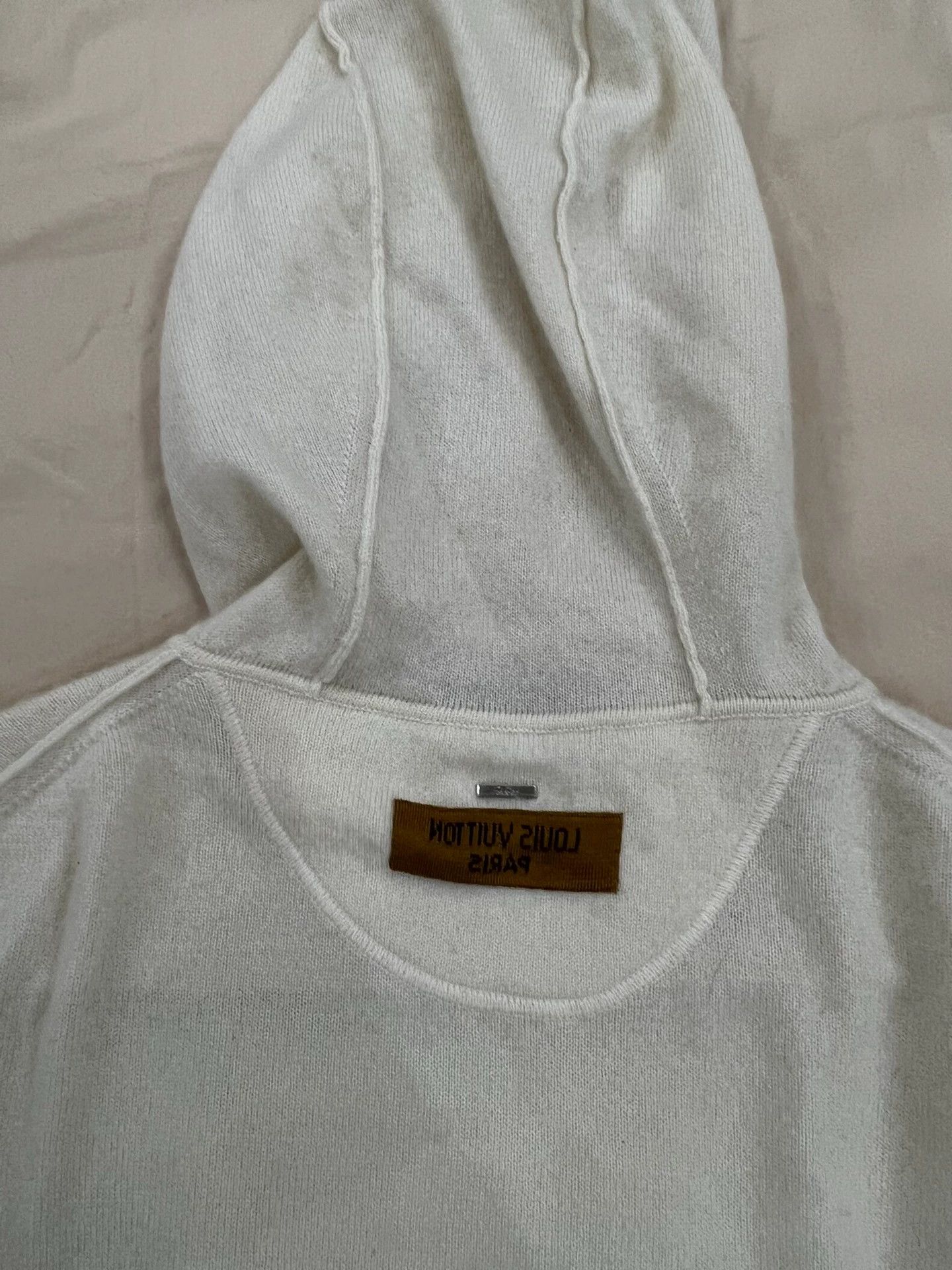 Louis Vuitton LV Cashmere High-End Sweatshirt M Ivory Topstitch Size US M / EU 48-50 / 2 - 3 Thumbnail
