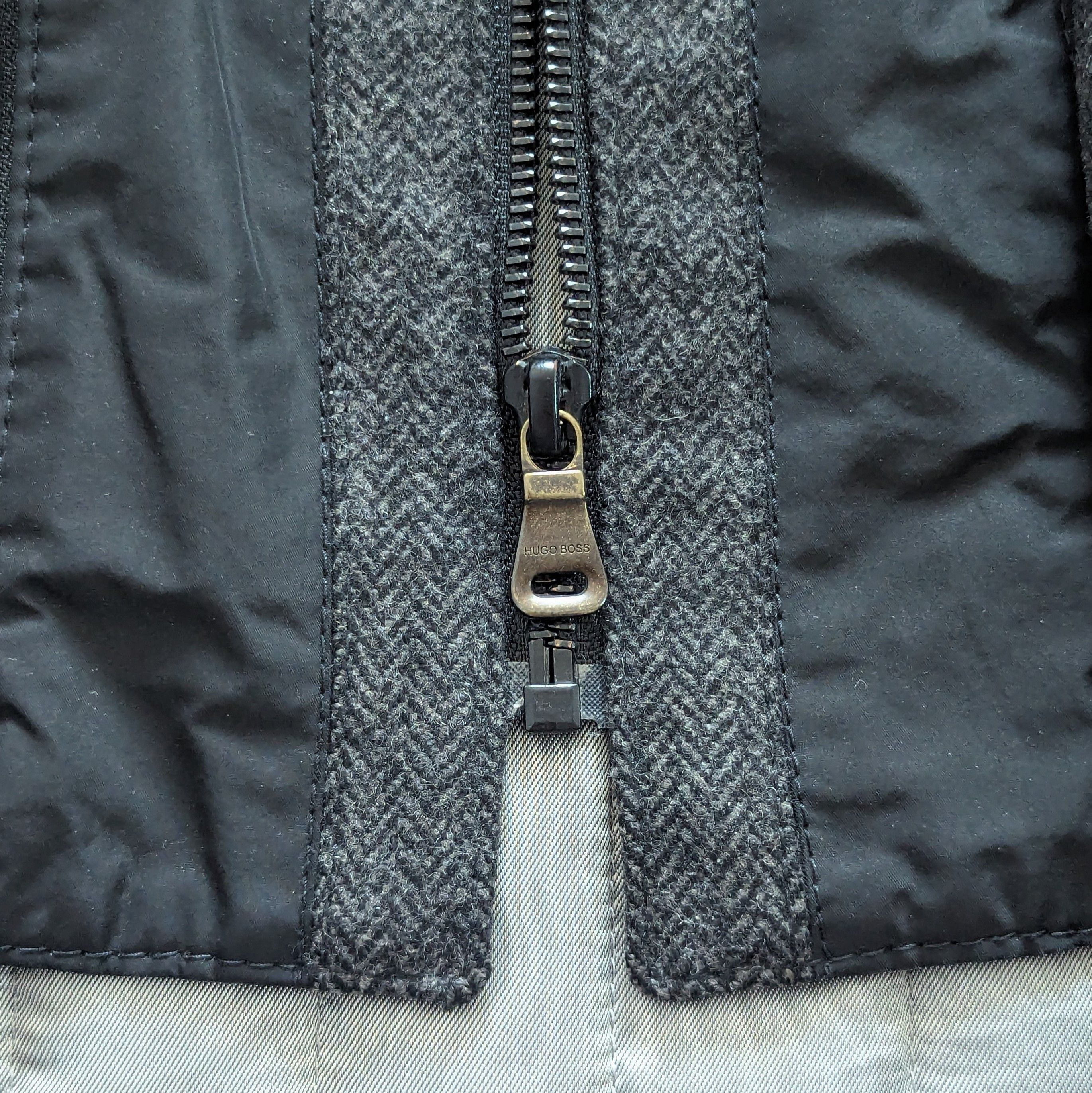 Hugo Boss HUGO BOSS Wool Men's Coat Size L (52) Luxury Brand Dark Gray Size US L / EU 52-54 / 3 - 12 Thumbnail