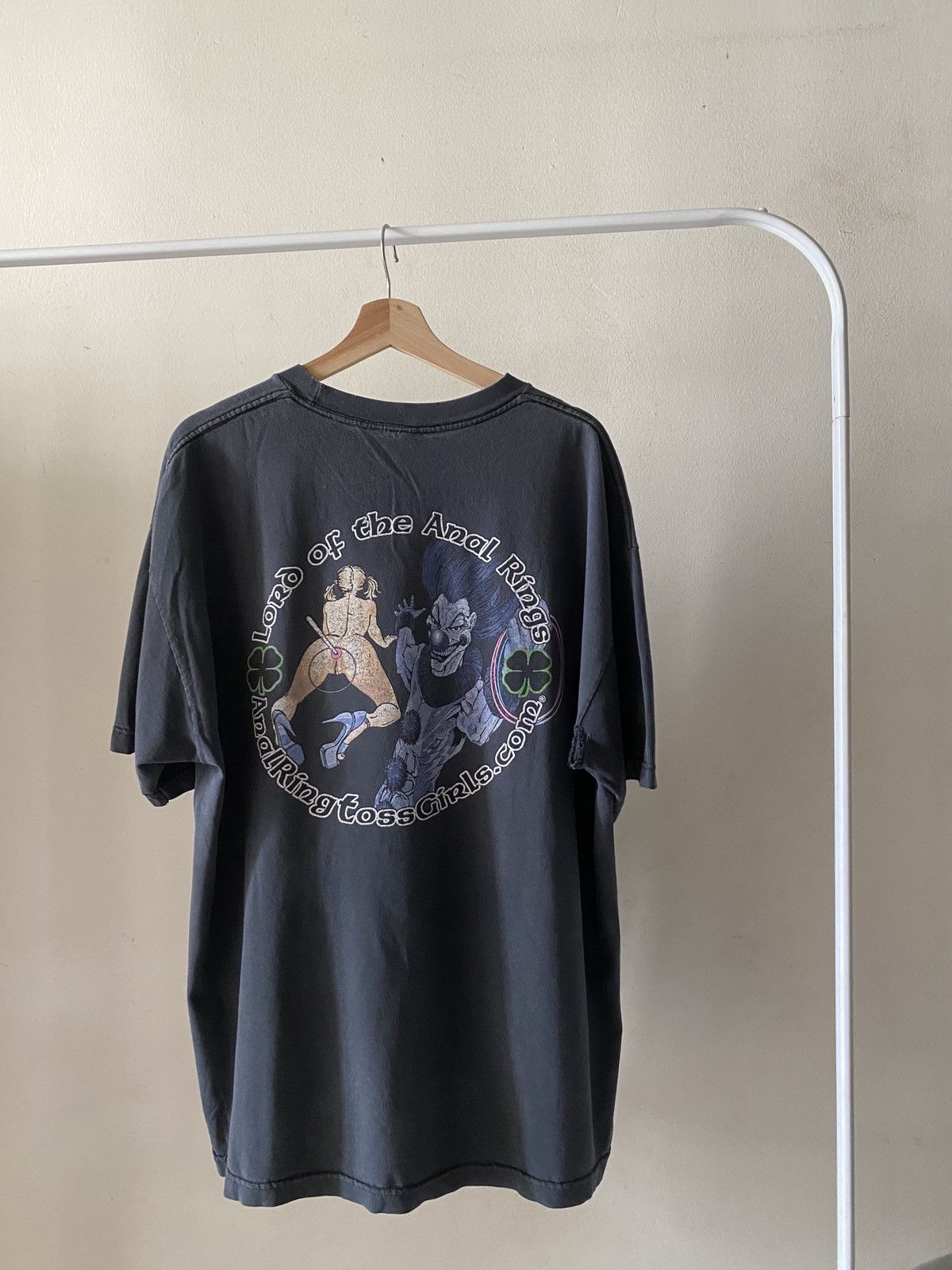 Vintage Vintage Faded Anal Ring Toss Humor Tee Size US XL / EU 56 / 4 - 3 Thumbnail