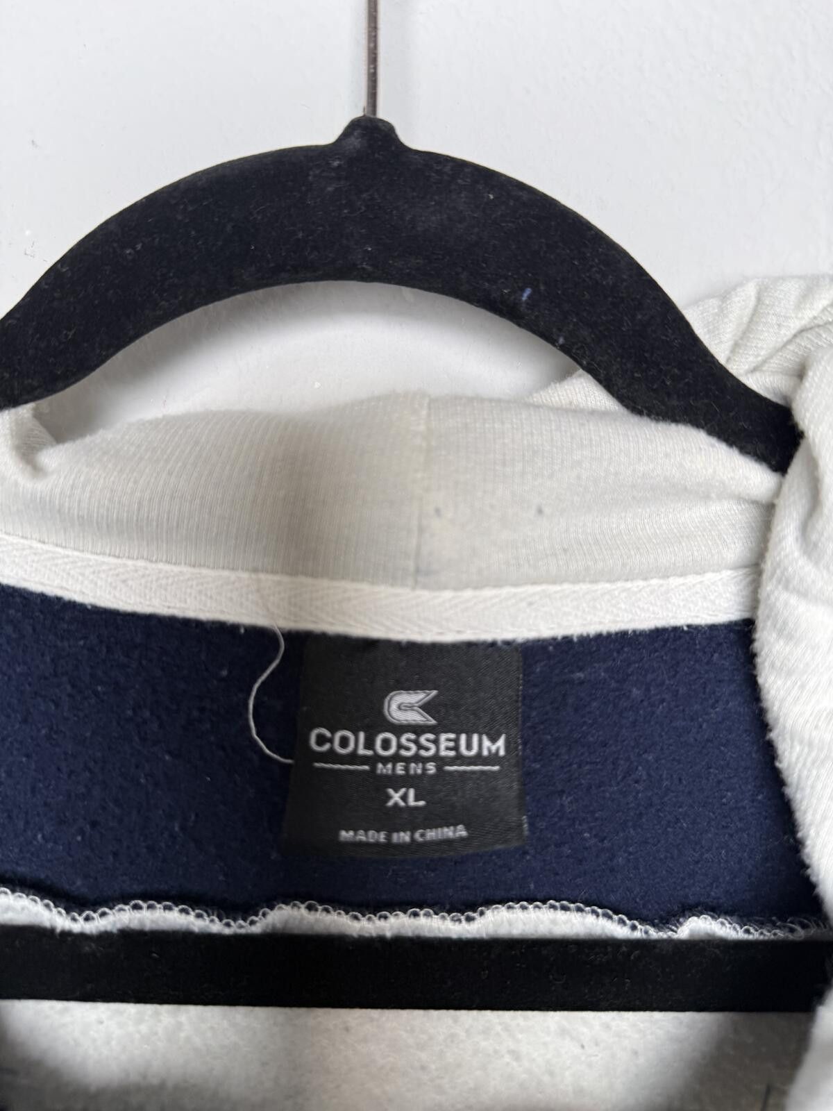 Colosseum Athletics Notre Dame Pull Over Lace-Up Hoodie Sweatshirt Size US XL / EU 56 / 4 - 4 Thumbnail