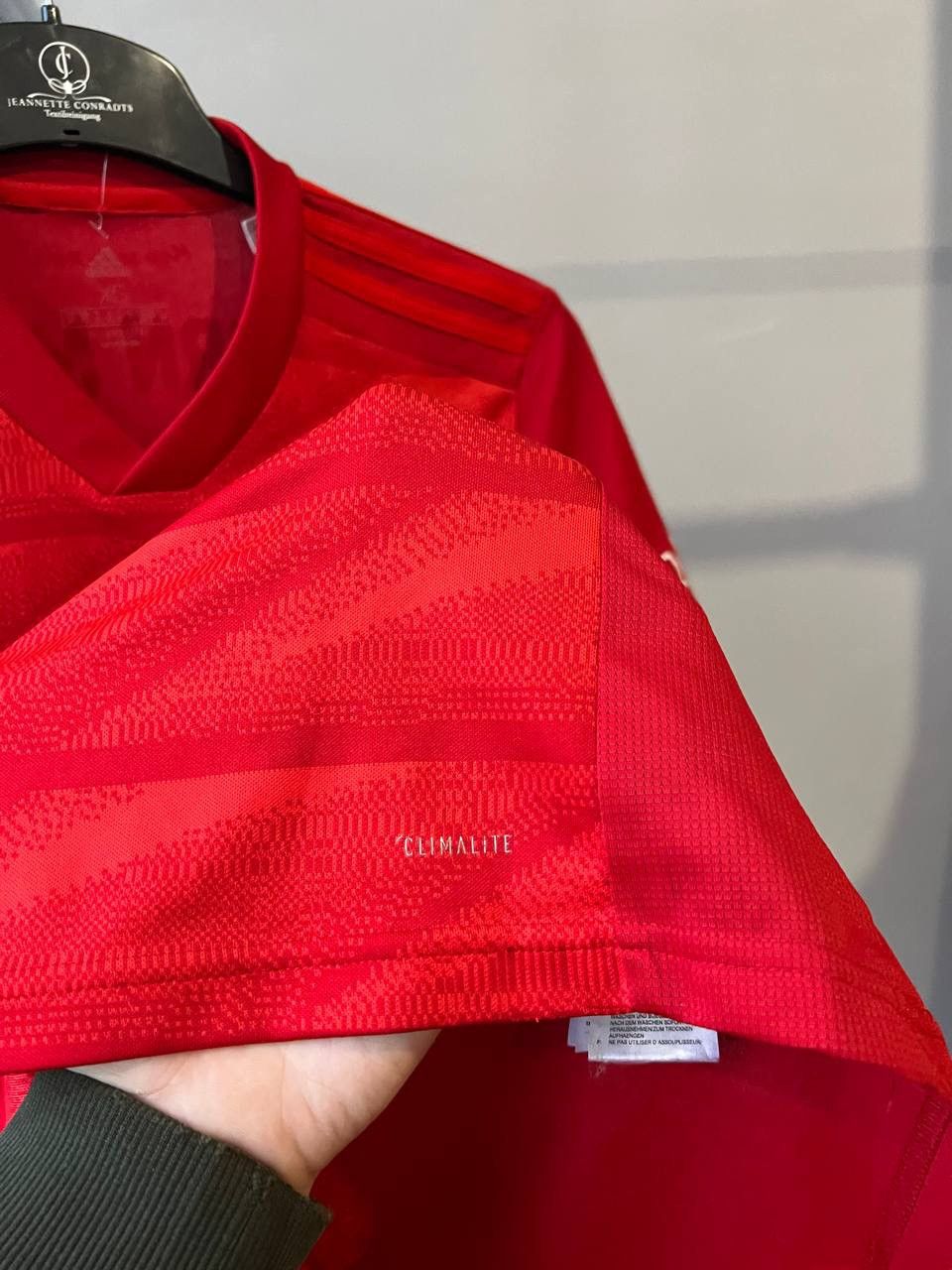 Adidas 2019/20 BAYERN MUNICH HOME SOCCER JERSEY FOOTBALL SHIRT XS Size US XS / EU 42 / 0 - 13 Thumbnail