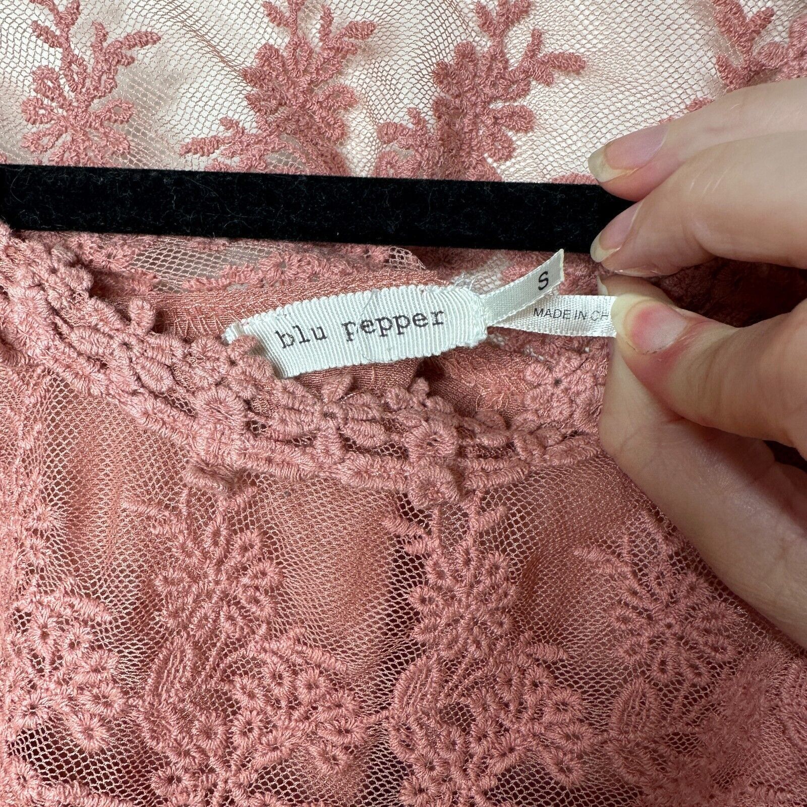 Other Blu Pepper Pink Apricot Floral Lace Blouse Roll Tab Sleeve S Size S / US 4 / IT 40 - 6 Thumbnail