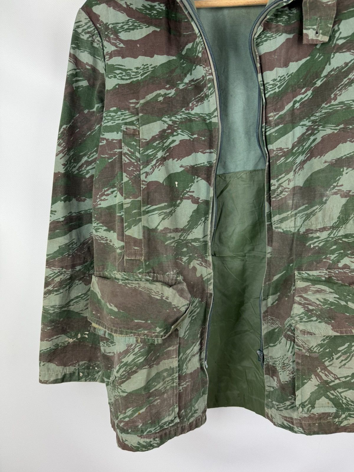Vintage Vintage Military Hunting French Lizard Camo Full Zip Jacket Size US M / EU 48-50 / 2 - 5 Thumbnail