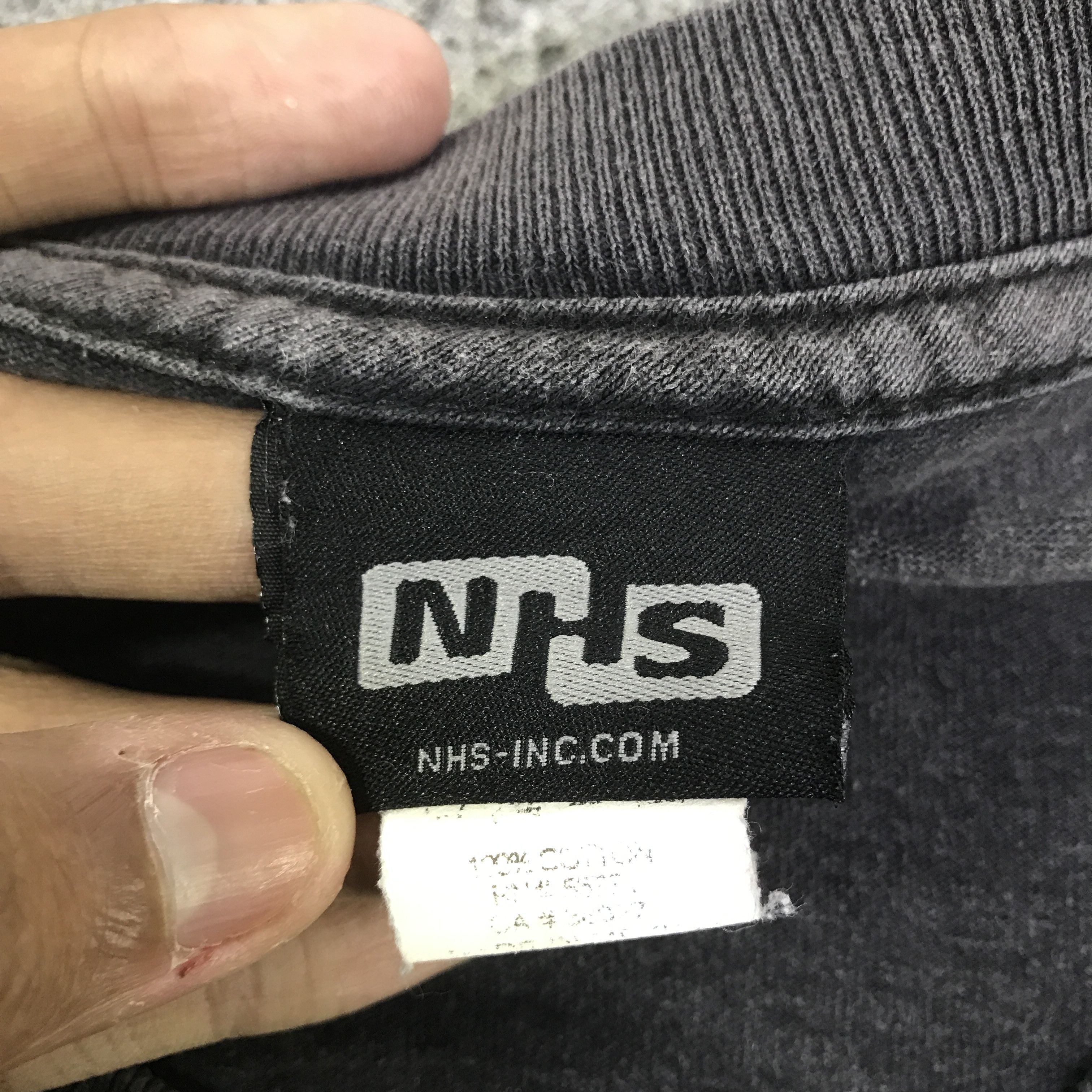 Japanese Brand Independent truck compant Black Fared t-shirt K93B26 Size US L / EU 52-54 / 3 - 10 Thumbnail