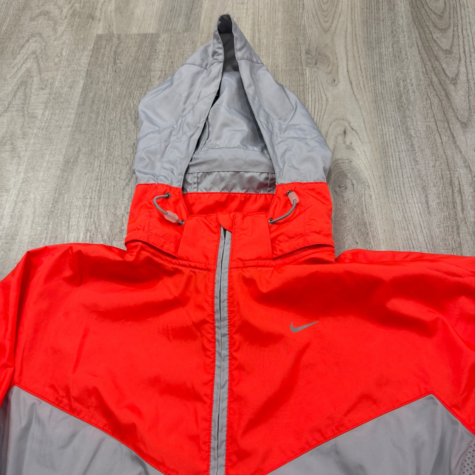 Nike Nike Vapor Running Jacket Women's Large Gray Orange Hooded Size L / US 10 / IT 46 - 3 Thumbnail