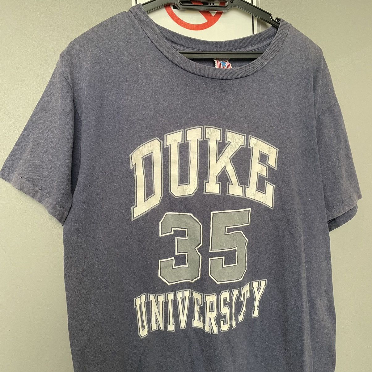 Vintage Thrashed Faded 90s DUKE University ERD GRUNGE TSHIRT Size US L / EU 52-54 / 3 - 2 Thumbnail