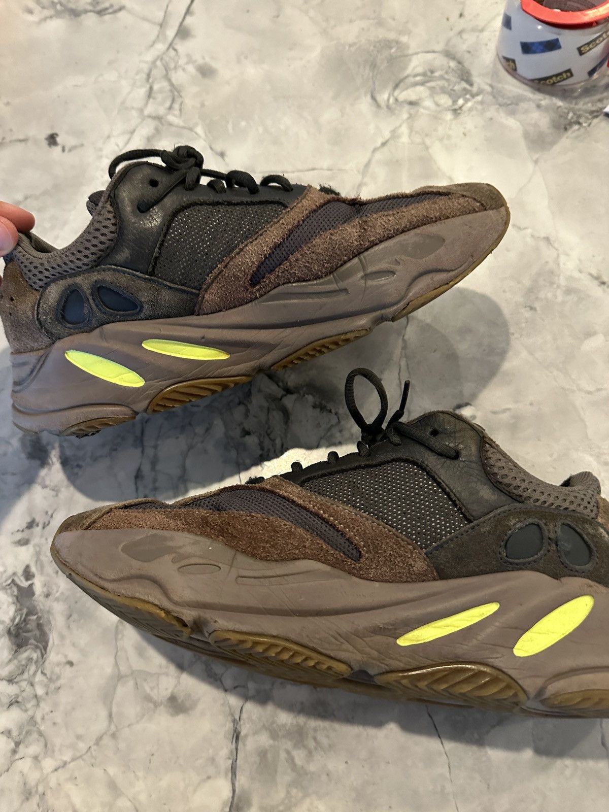 Adidas Yeezy 700 Mauve Size US 10.5 / EU 43-44 - 4 Thumbnail