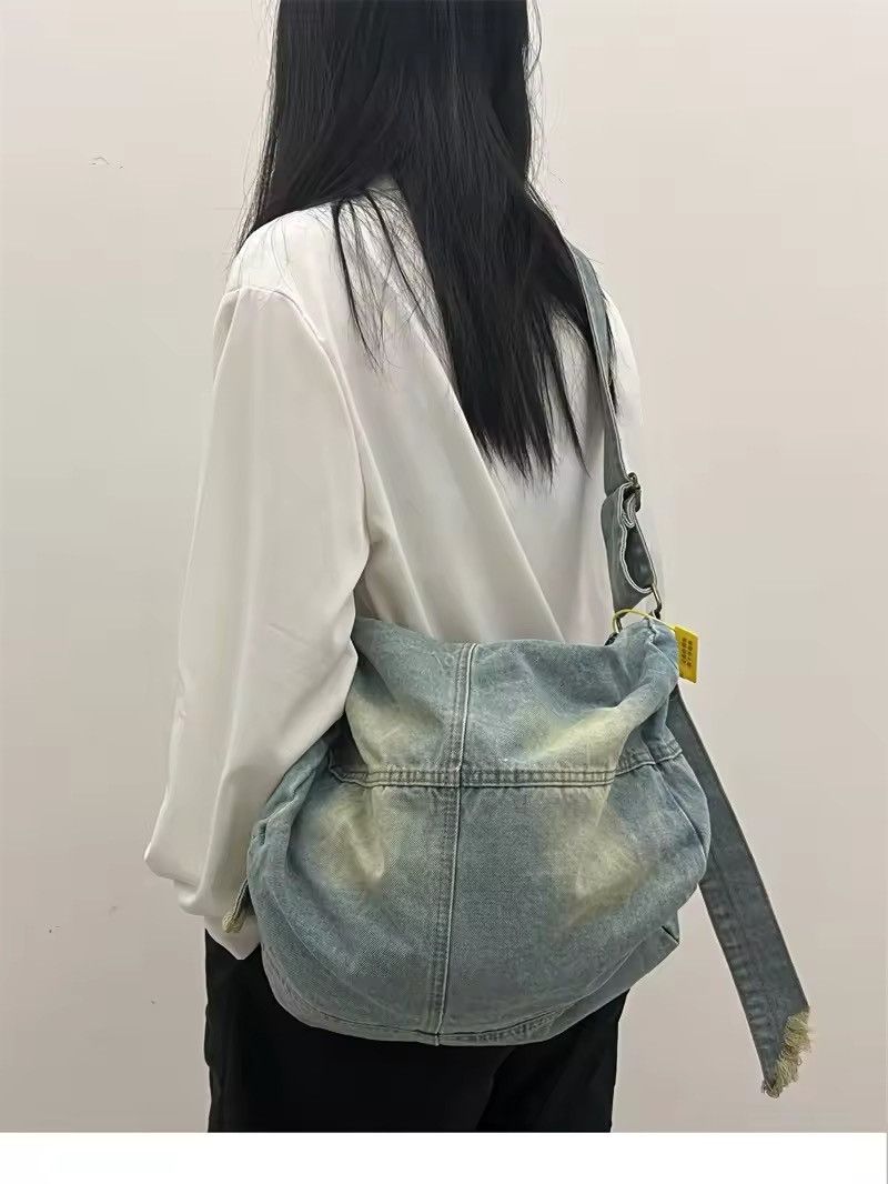 Japanese Brand × Jean Washed Denim Shoulder Bag Size ONE SIZE - 3 Thumbnail