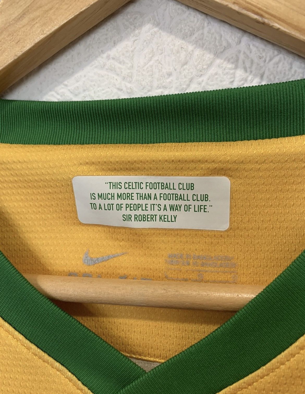 Nike CELTIC NIKE 2013/2014 AWAY KIT SOCCER JERSEY FOOTBALL Size US L / EU 52-54 / 3 - 3 Thumbnail