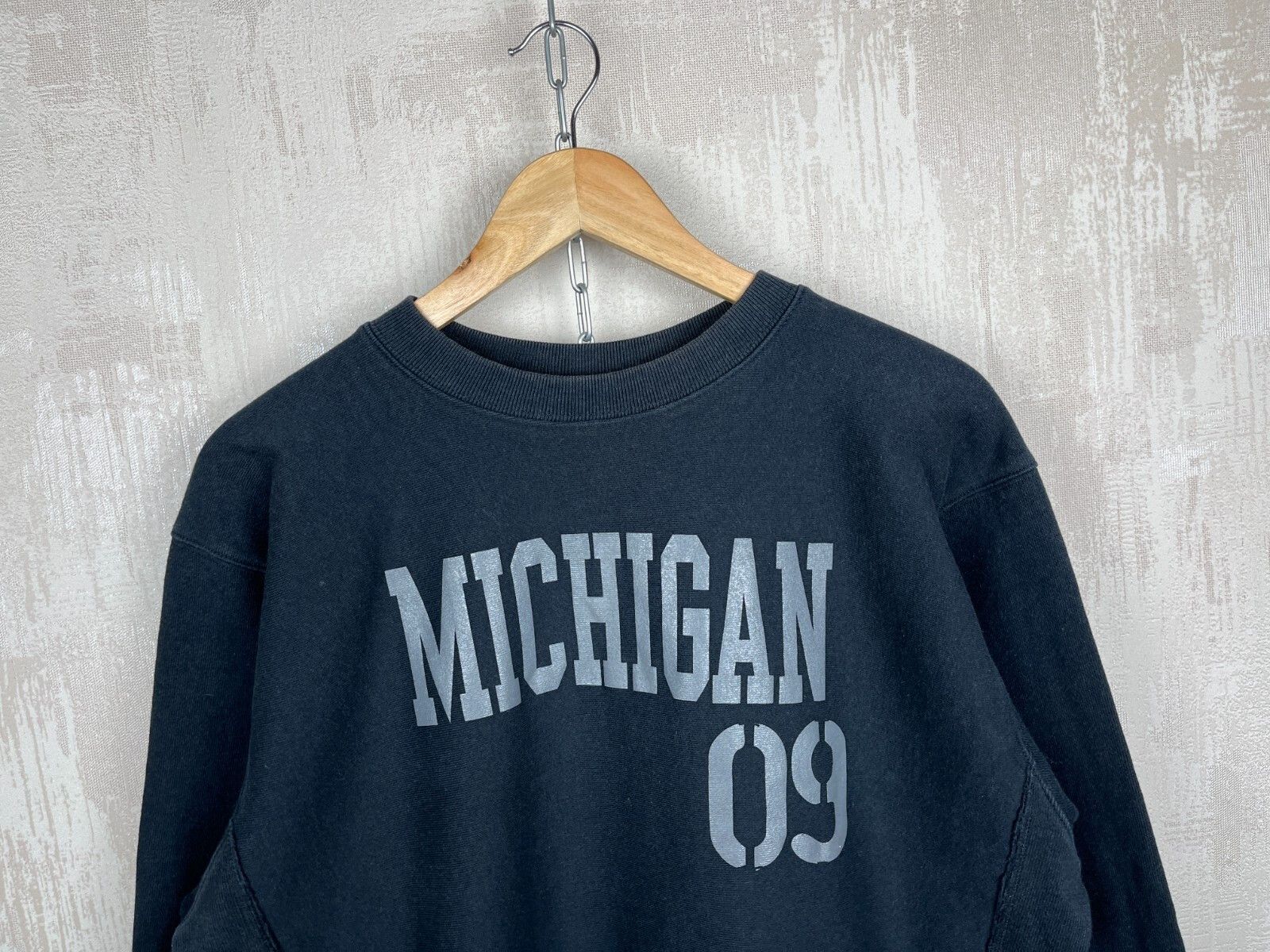 Champion Champion Reverse Weave "Michigan 09" Vintage Sweatshirt Size US XL / EU 56 / 4 - 3 Thumbnail
