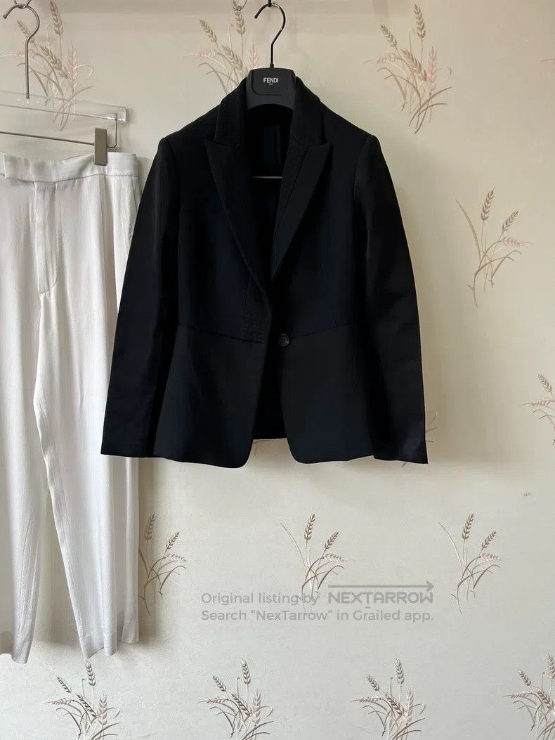 The Row The Row size 6 Premium black wool blazer Size S / US 4 / IT 40 - 1 Thumbnail