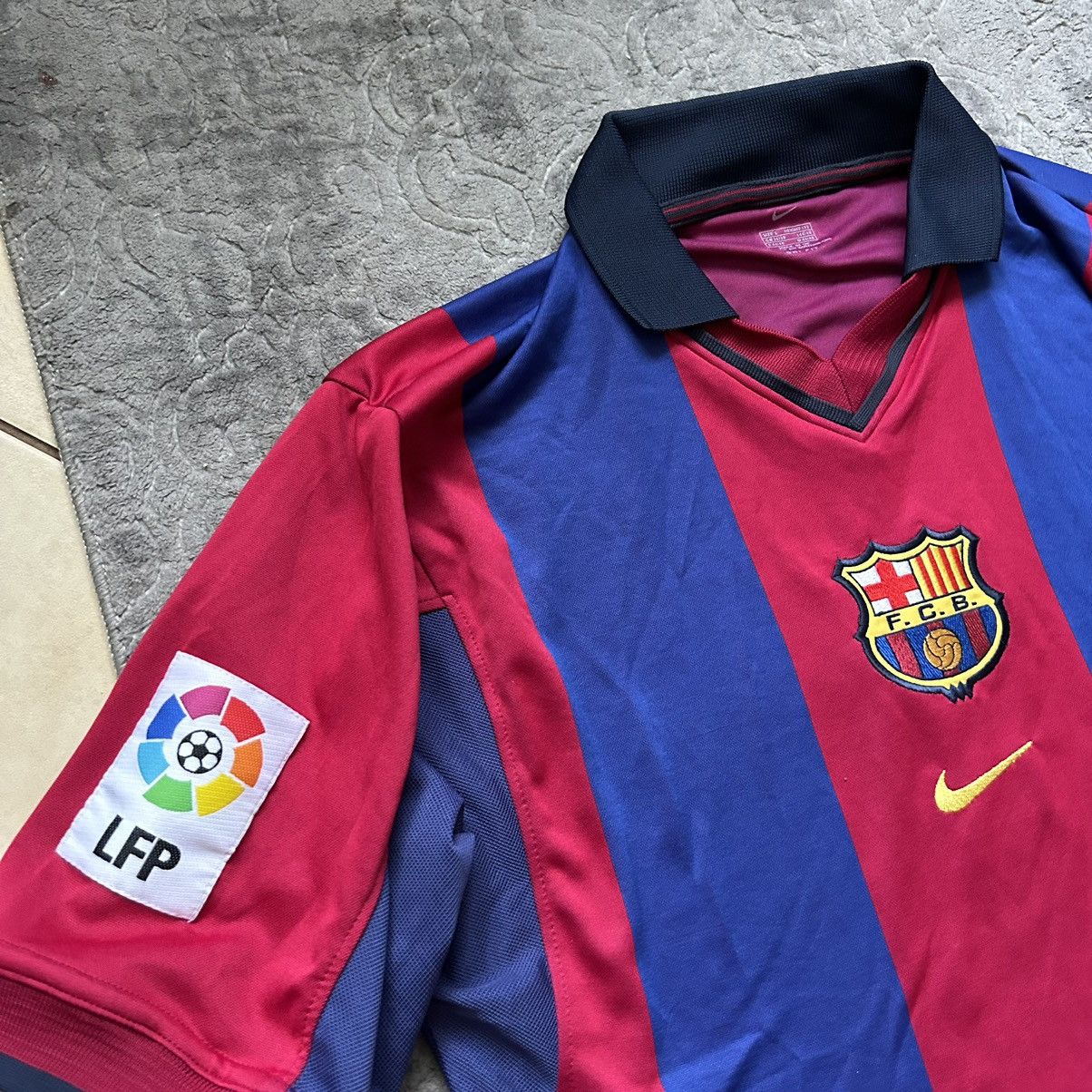 Nike DSWT 00/01 FC Barcelona Nike jersey soccer vintage Size US S / EU 44-46 / 1 - 3 Thumbnail
