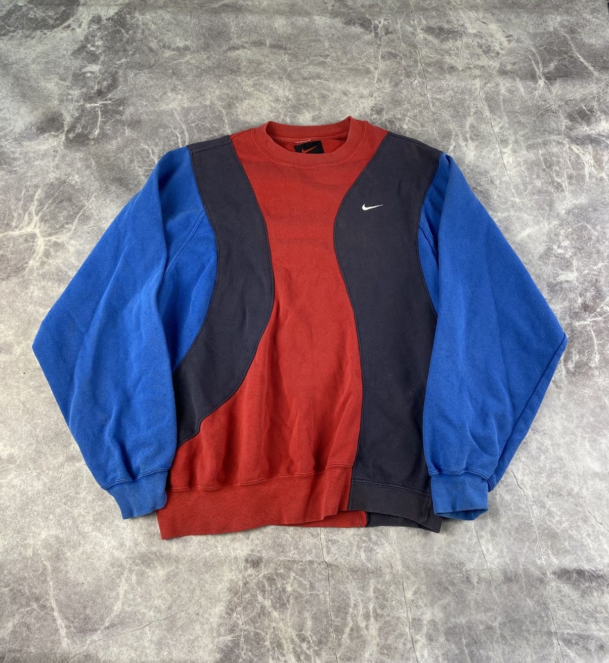 Nike Nike VNTG Hand Made Custom Reworked Swearshirt Barca Color Size US S / EU 44-46 / 1 - 1 Thumbnail