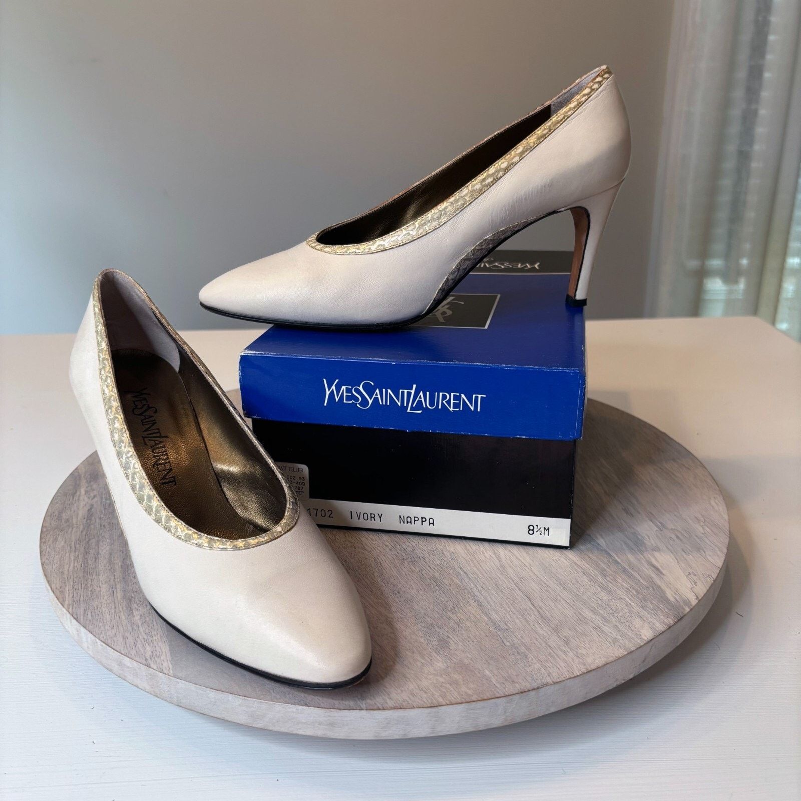YVES Saint Laurent Cream Leather Pumps Heels Shoes Size 8.5 in Beige, Women's