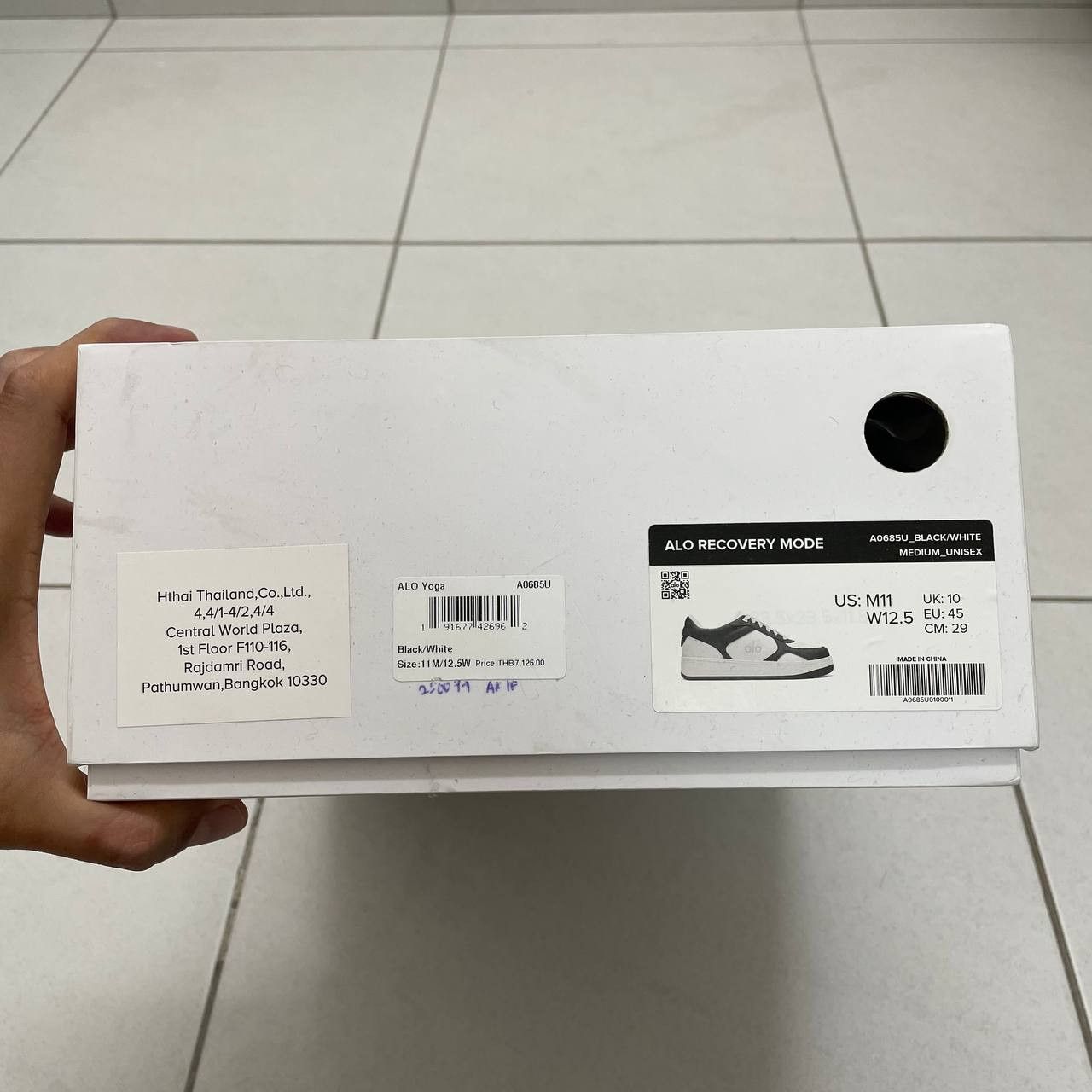 Alo ⭐️SALES⭐️ [11US] ALO YOGA SNEAKERS RECOVERY MODE BLACK WHITE Size US 11 / EU 44 - 3 Thumbnail