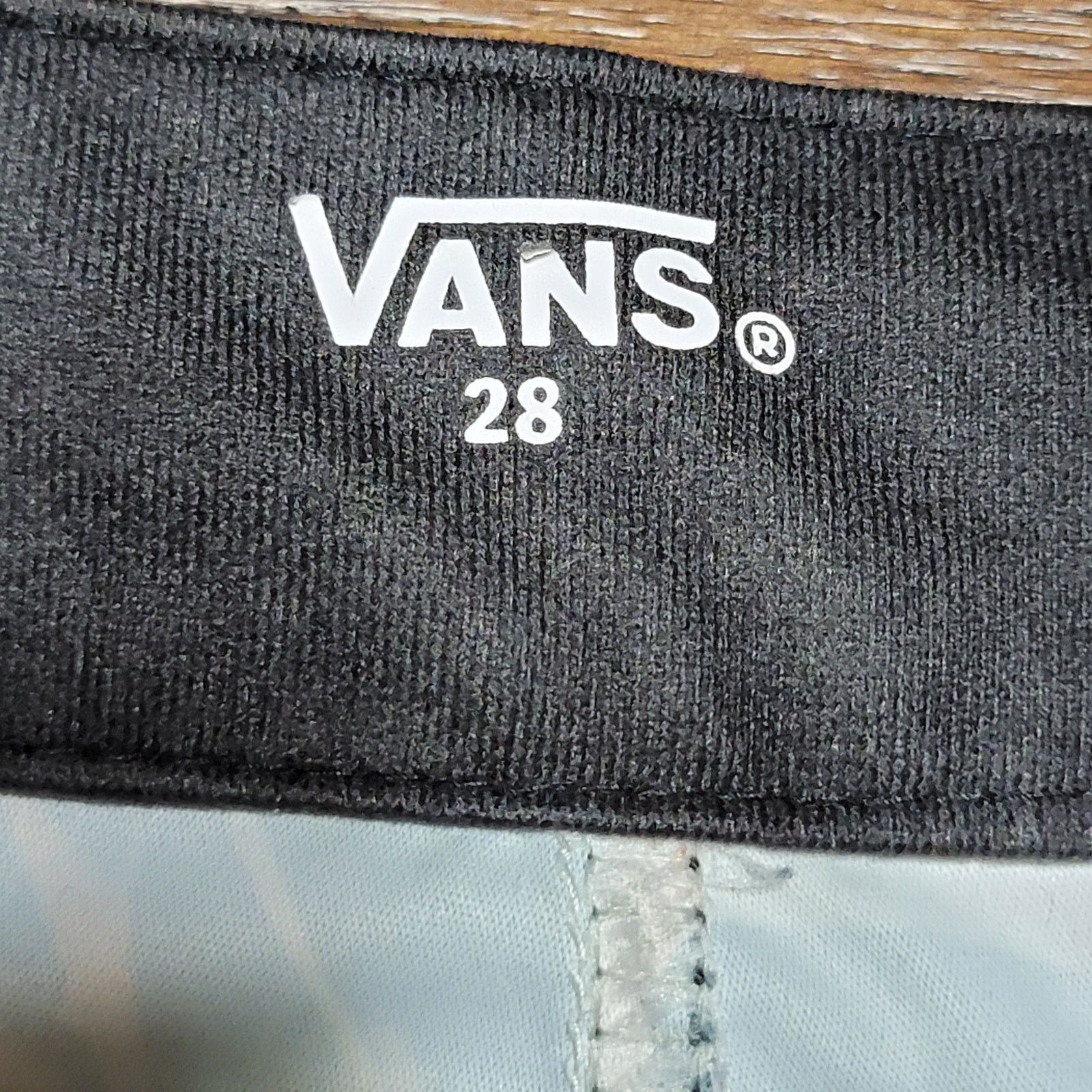 Vans VANS Black w/ Spike Floral Board Shorts - Size 28 Size US 28 / EU 44 - 4 Thumbnail