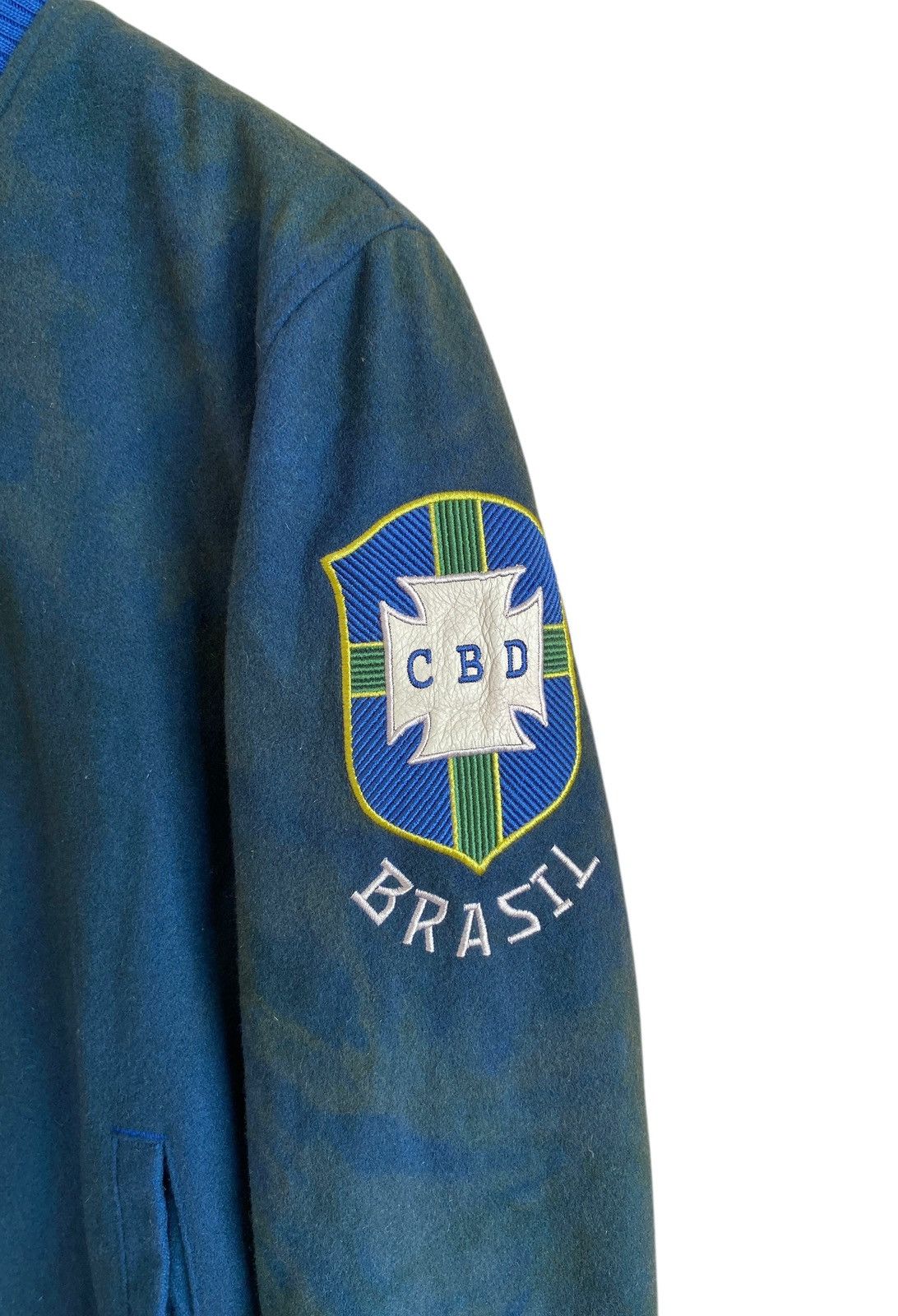 Nike Very Rare Vintage Nike Football Brasil Wool Varsity 2000s Size US L / EU 52-54 / 3 - 9 Thumbnail