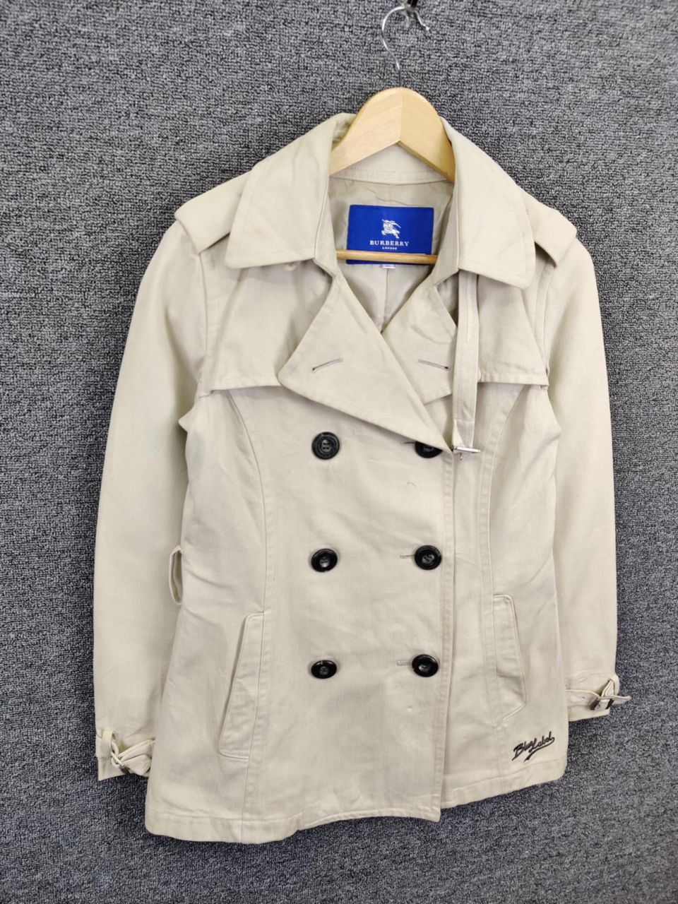 Burberry Vintage Burberry Blue Label Double Breasted Coat With Belted Size US S / EU 44-46 / 1 - 5 Thumbnail