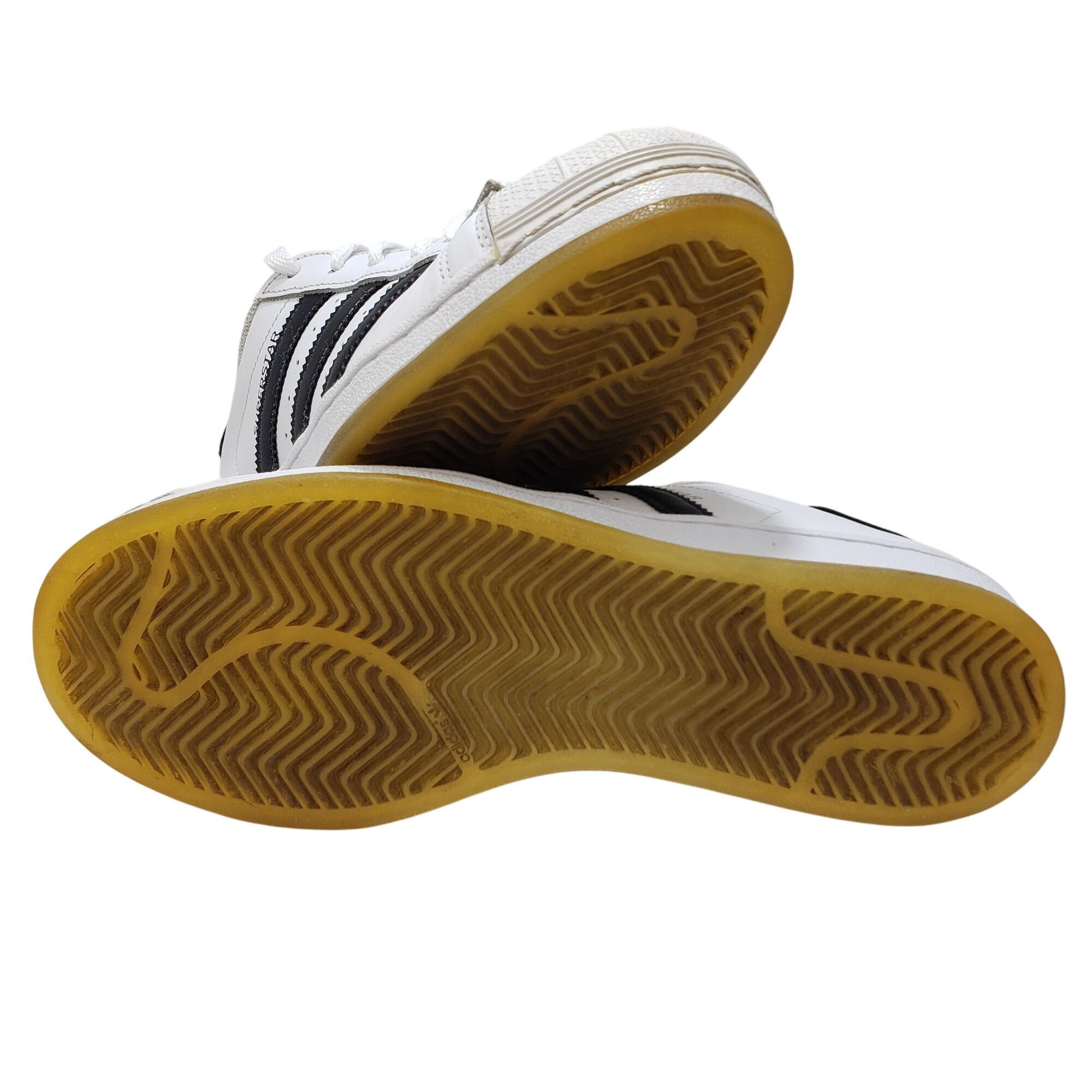 Adidas Adidas Originals Superstar White & Black Low-Top Sneakers Size US 7 / EU 40 - 6 Thumbnail